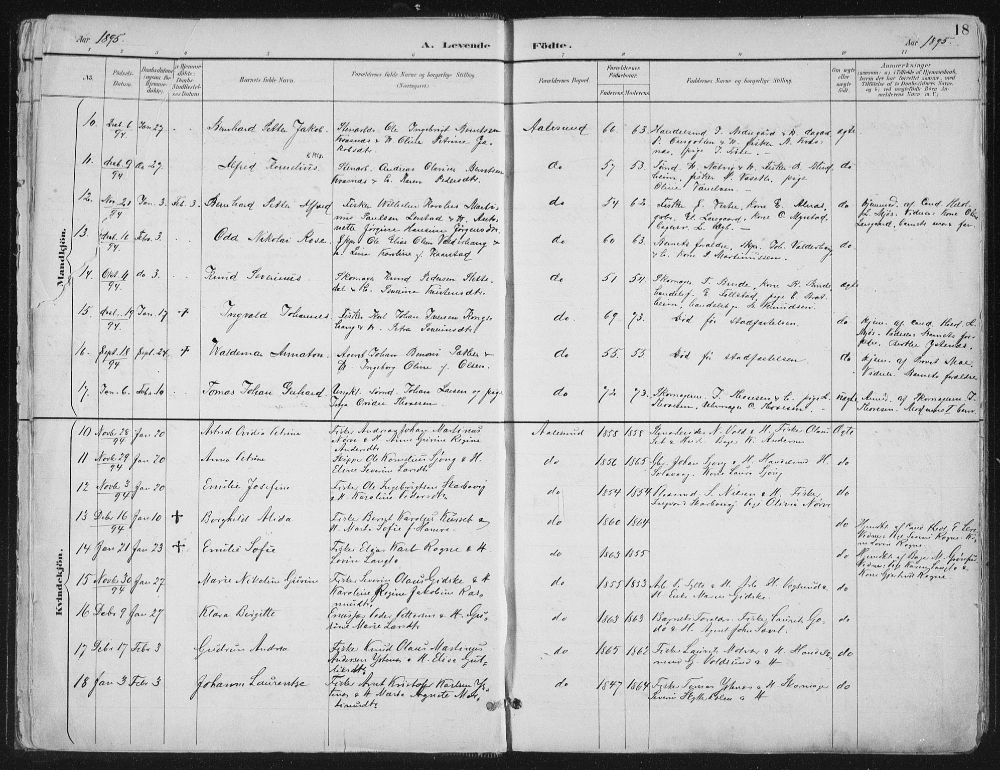 Ministerialprotokoller, klokkerbøker og fødselsregistre - Møre og Romsdal, SAT/A-1454/529/L0456: Parish register (official) no. 529A06, 1894-1906, p. 18