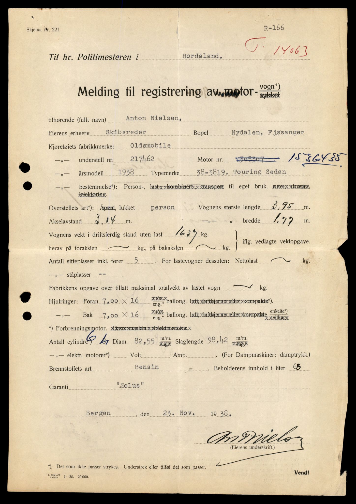 Møre og Romsdal vegkontor - Ålesund trafikkstasjon, SAT/A-4099/F/Fe/L0042: Registreringskort for kjøretøy T 13906 - T 14079, 1927-1998, p. 2762