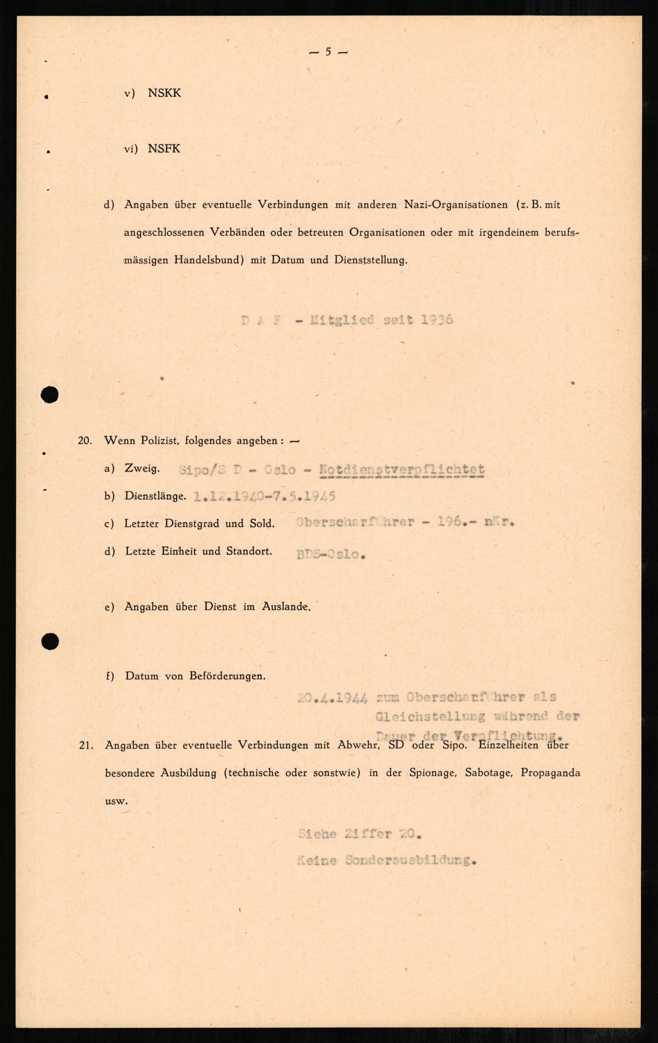 Forsvaret, Forsvarets overkommando II, AV/RA-RAFA-3915/D/Db/L0001: CI Questionaires. Tyske okkupasjonsstyrker i Norge. Tyskere., 1945-1946, p. 564