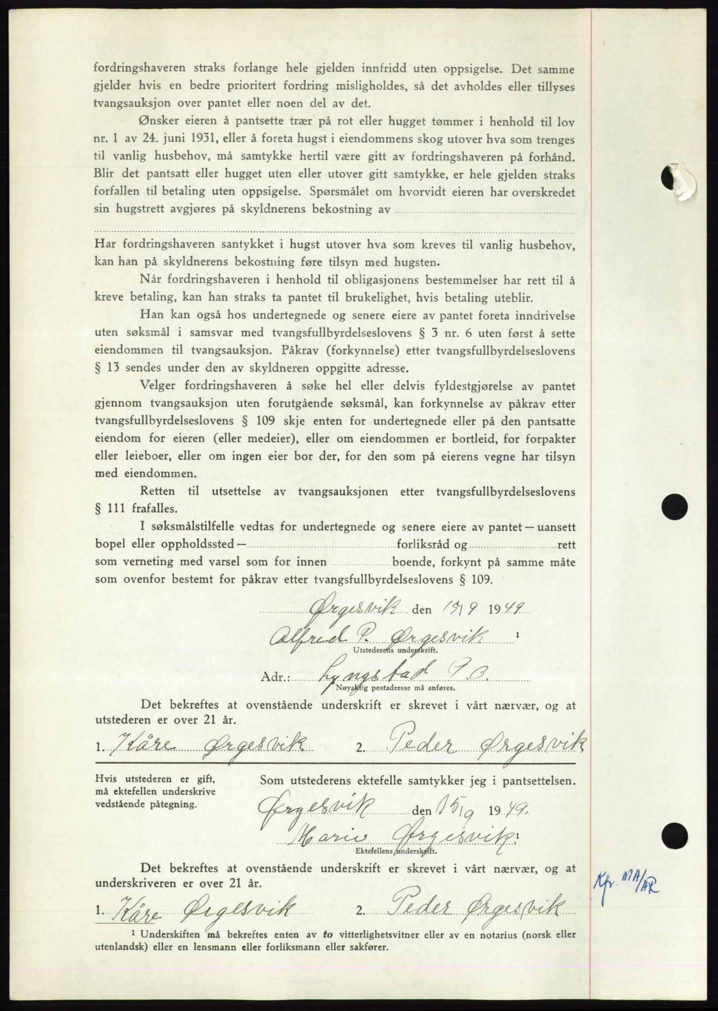 Nordmøre sorenskriveri, AV/SAT-A-4132/1/2/2Ca: Mortgage book no. B102, 1949-1949, Diary no: : 2590/1949