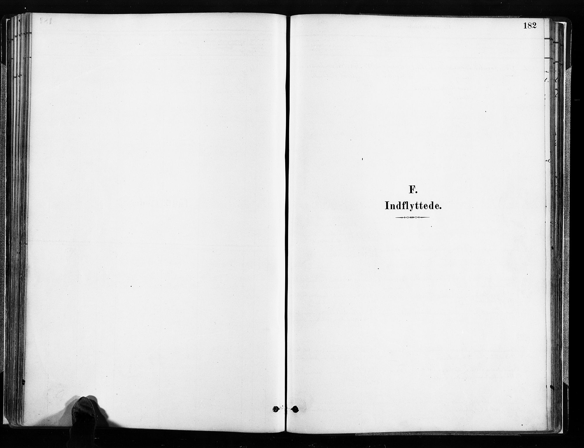 Austre Moland sokneprestkontor, SAK/1111-0001/F/Fa/Faa/L0010: Parish register (official) no. A 10, 1880-1904, p. 182