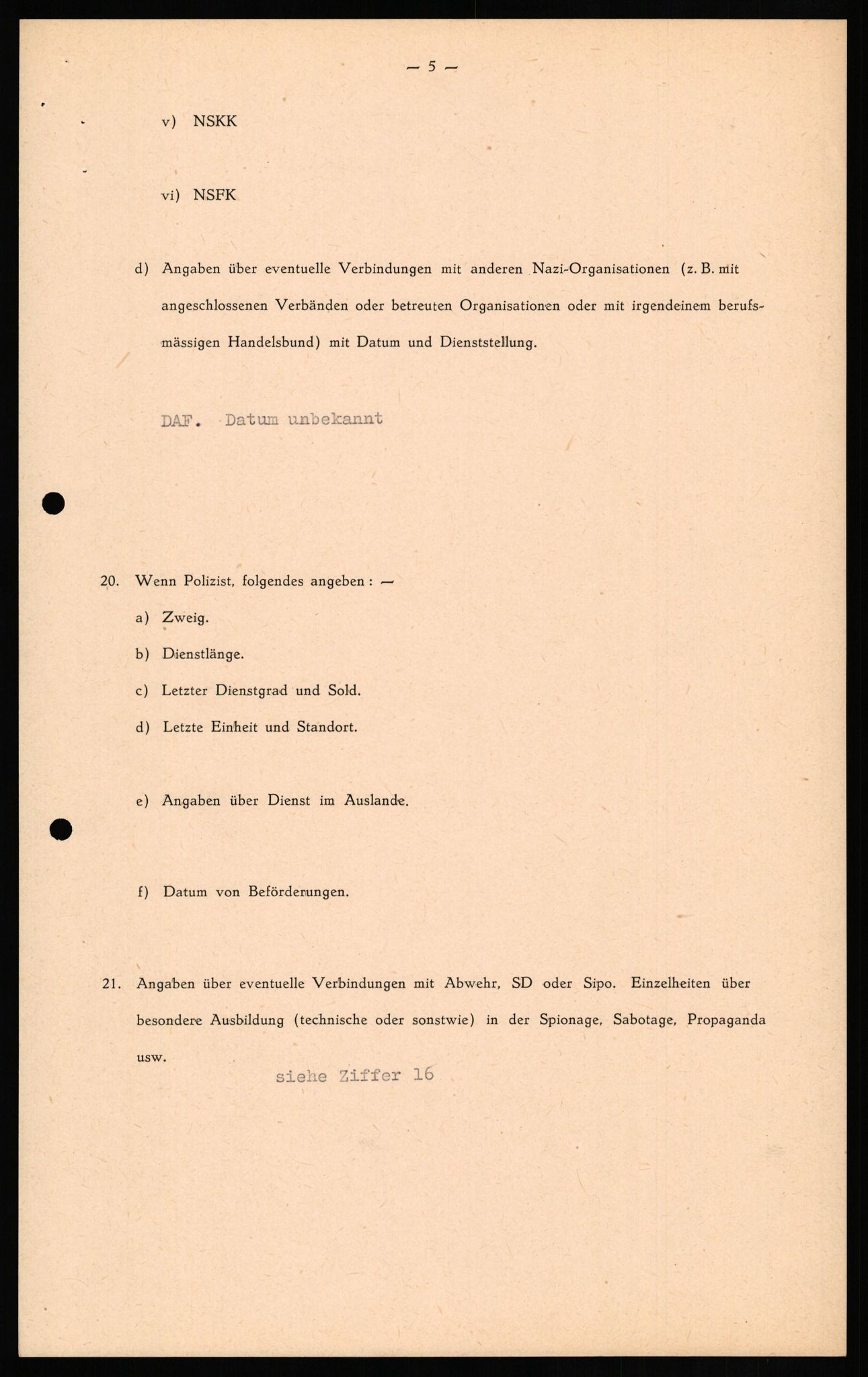 Forsvaret, Forsvarets overkommando II, AV/RA-RAFA-3915/D/Db/L0017: CI Questionaires. Tyske okkupasjonsstyrker i Norge. Tyskere., 1945-1946, p. 369