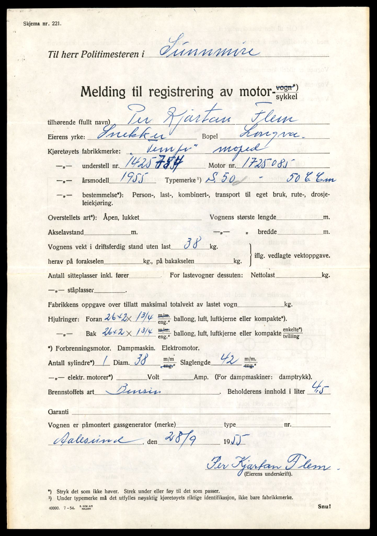 Møre og Romsdal vegkontor - Ålesund trafikkstasjon, AV/SAT-A-4099/F/Fe/L0030: Registreringskort for kjøretøy T 11620 - T 11799, 1927-1998, p. 5