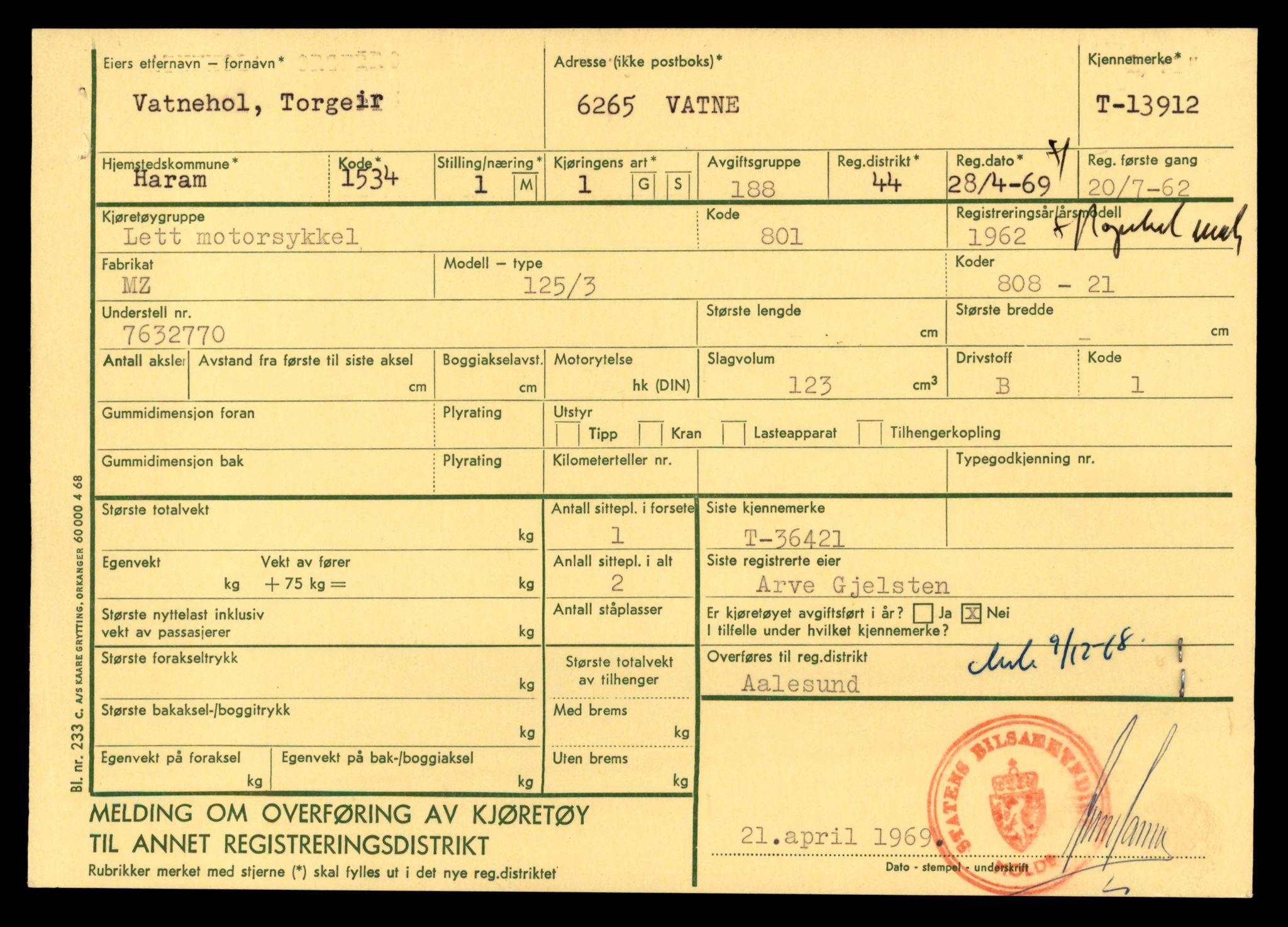 Møre og Romsdal vegkontor - Ålesund trafikkstasjon, AV/SAT-A-4099/F/Fe/L0042: Registreringskort for kjøretøy T 13906 - T 14079, 1927-1998, p. 83