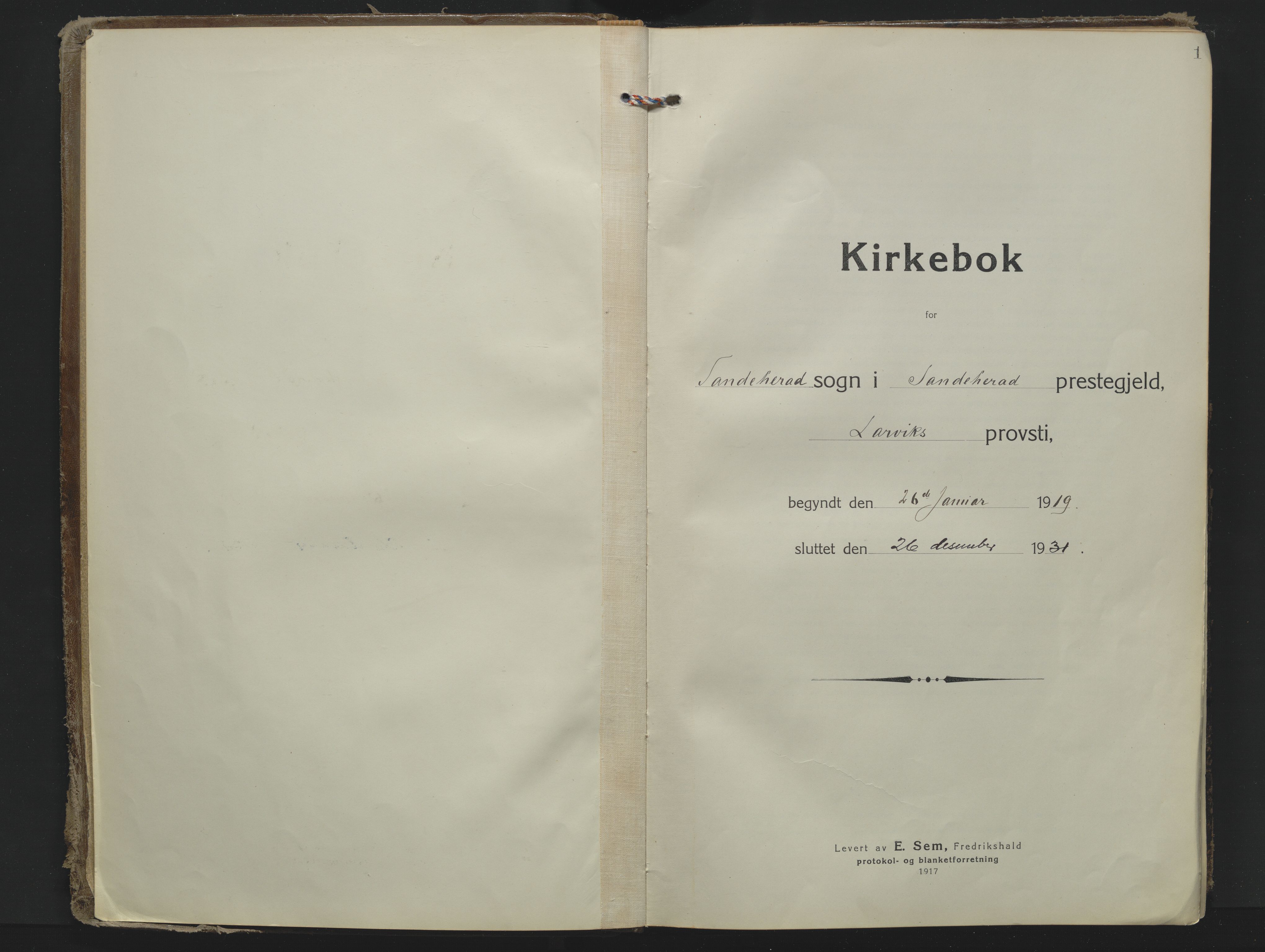 Sandar kirkebøker, AV/SAKO-A-243/F/Fa/L0022: Parish register (official) no. 22, 1919-1931, p. 1