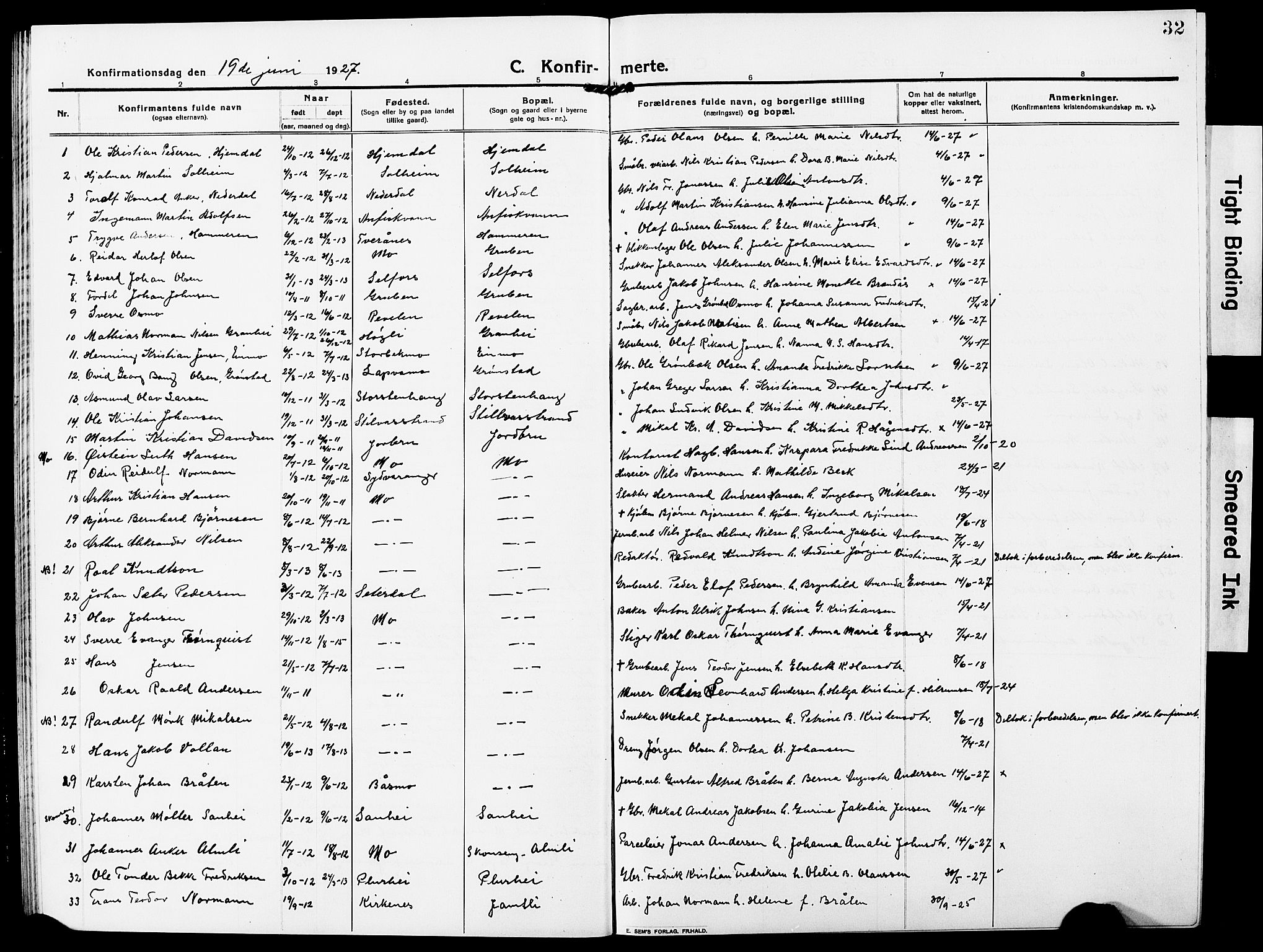 Ministerialprotokoller, klokkerbøker og fødselsregistre - Nordland, SAT/A-1459/827/L0424: Parish register (copy) no. 827C13, 1921-1930, p. 32