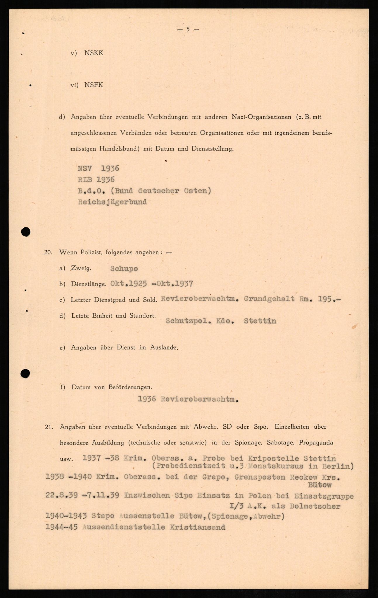 Forsvaret, Forsvarets overkommando II, AV/RA-RAFA-3915/D/Db/L0009: CI Questionaires. Tyske okkupasjonsstyrker i Norge. Tyskere., 1945-1946, p. 543