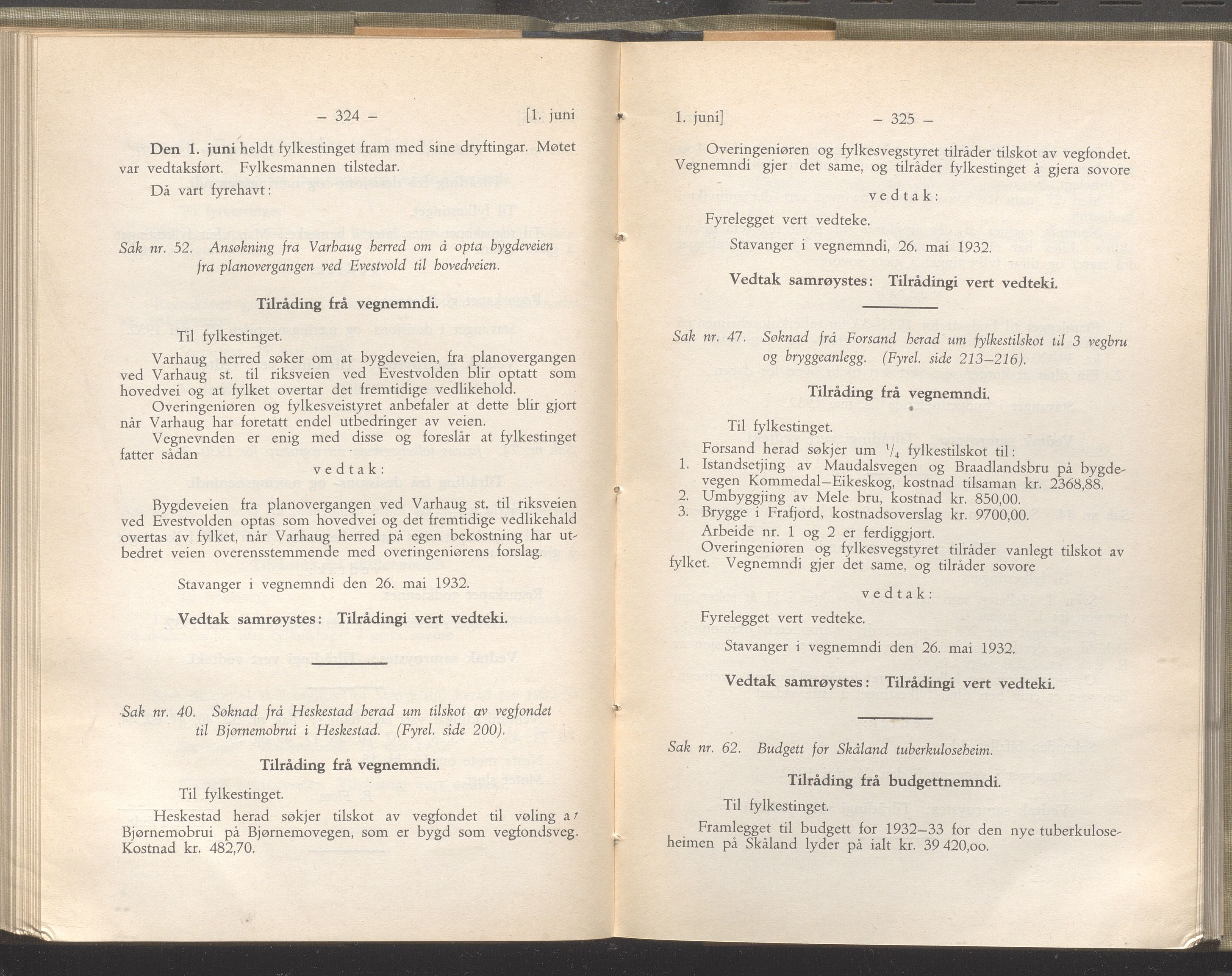 Rogaland fylkeskommune - Fylkesrådmannen , IKAR/A-900/A/Aa/Aaa/L0051: Møtebok , 1932, p. 324-325