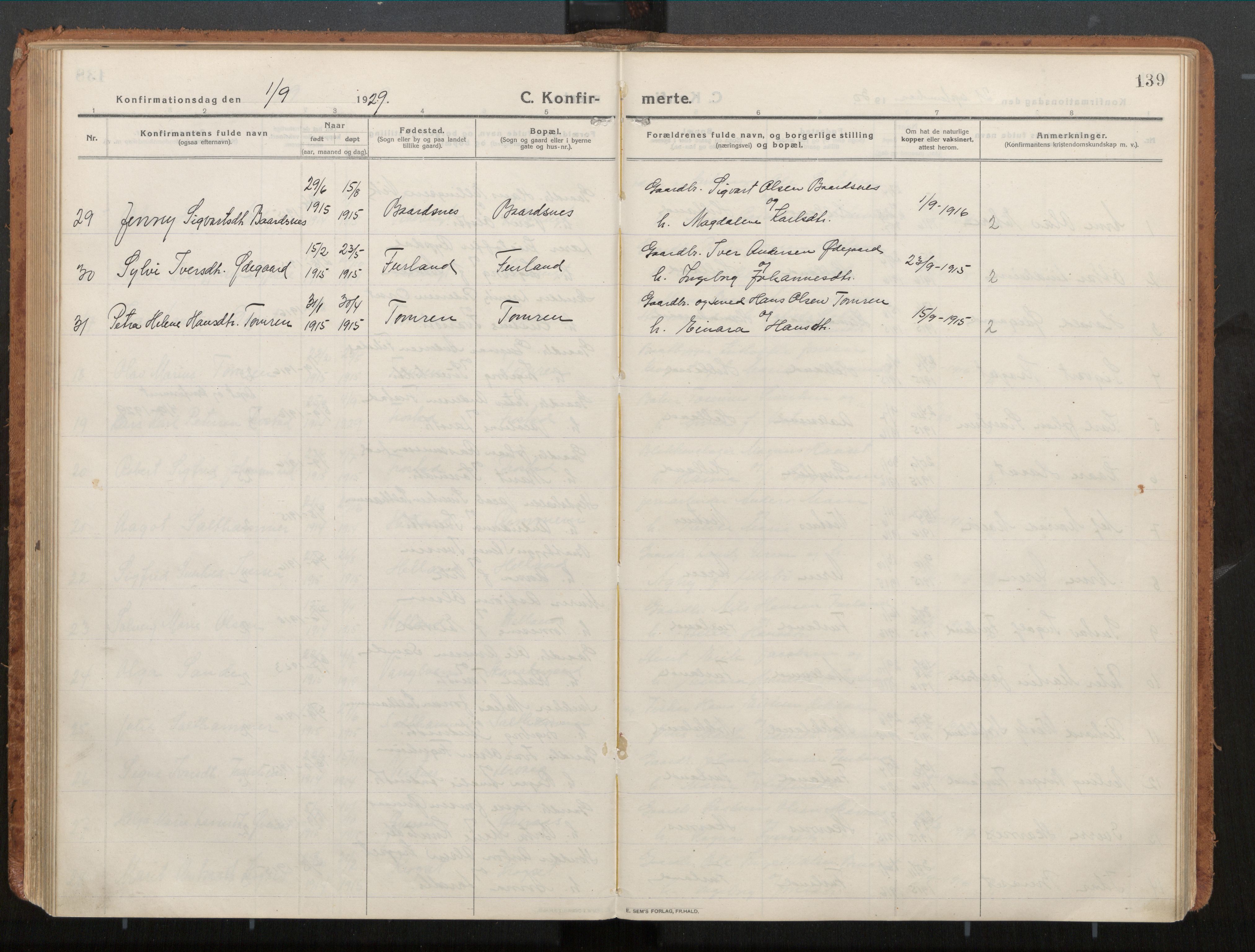 Ministerialprotokoller, klokkerbøker og fødselsregistre - Møre og Romsdal, AV/SAT-A-1454/539/L0534a: Parish register (official) no. 539A08, 1912-1935, p. 139