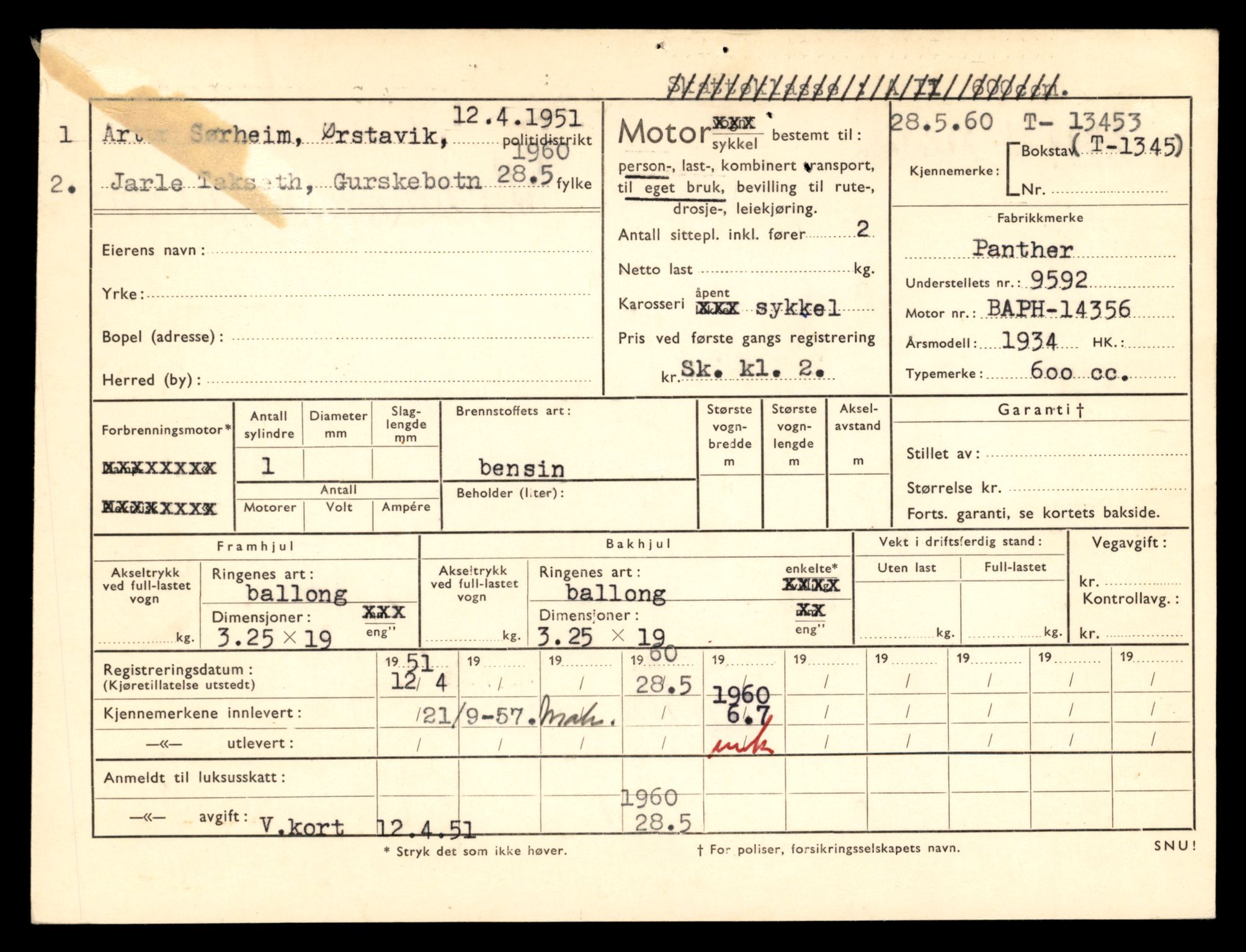 Møre og Romsdal vegkontor - Ålesund trafikkstasjon, AV/SAT-A-4099/F/Fe/L0039: Registreringskort for kjøretøy T 13361 - T 13530, 1927-1998, p. 1567