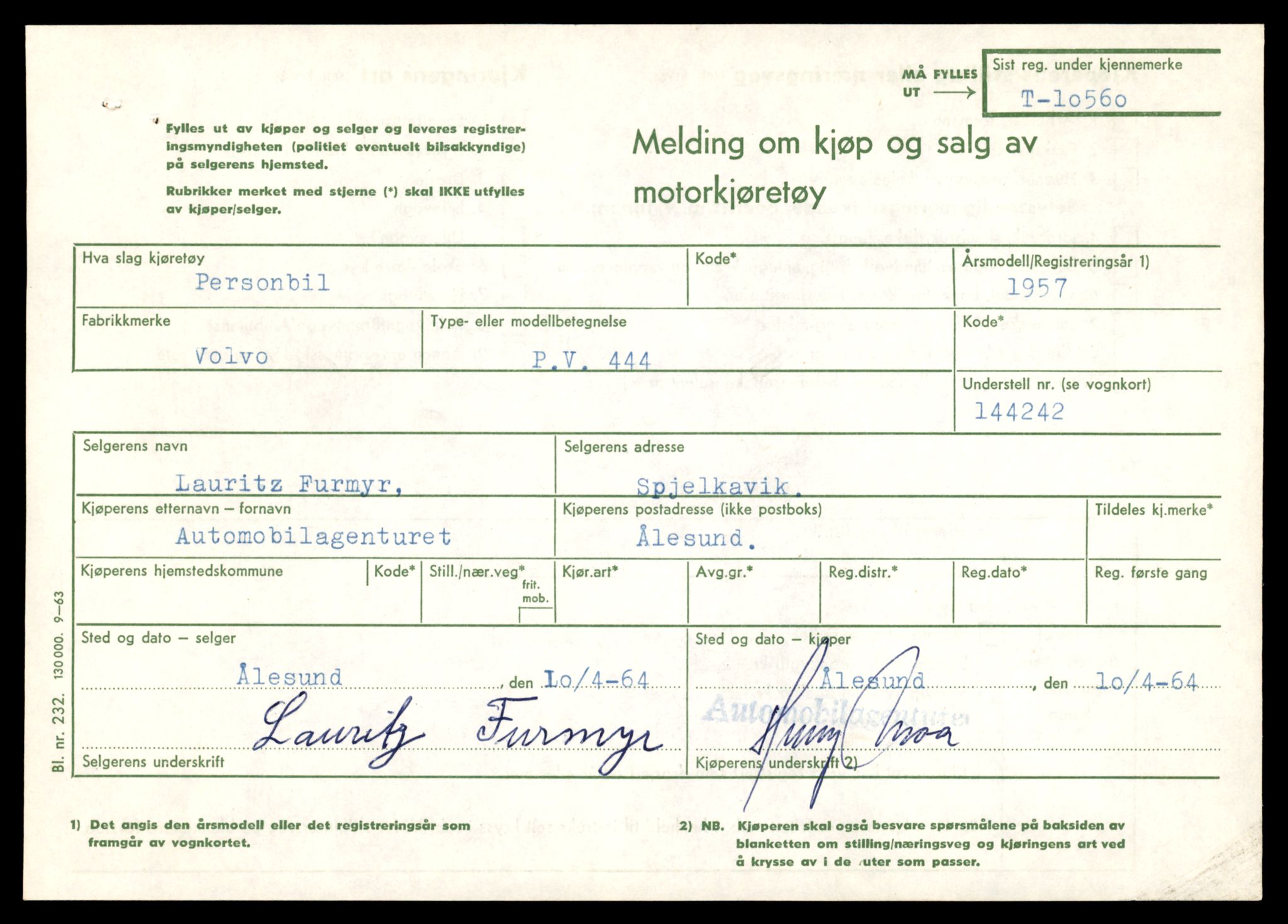 Møre og Romsdal vegkontor - Ålesund trafikkstasjon, AV/SAT-A-4099/F/Fe/L0021: Registreringskort for kjøretøy T 10471 - T 10583, 1927-1998, p. 2567