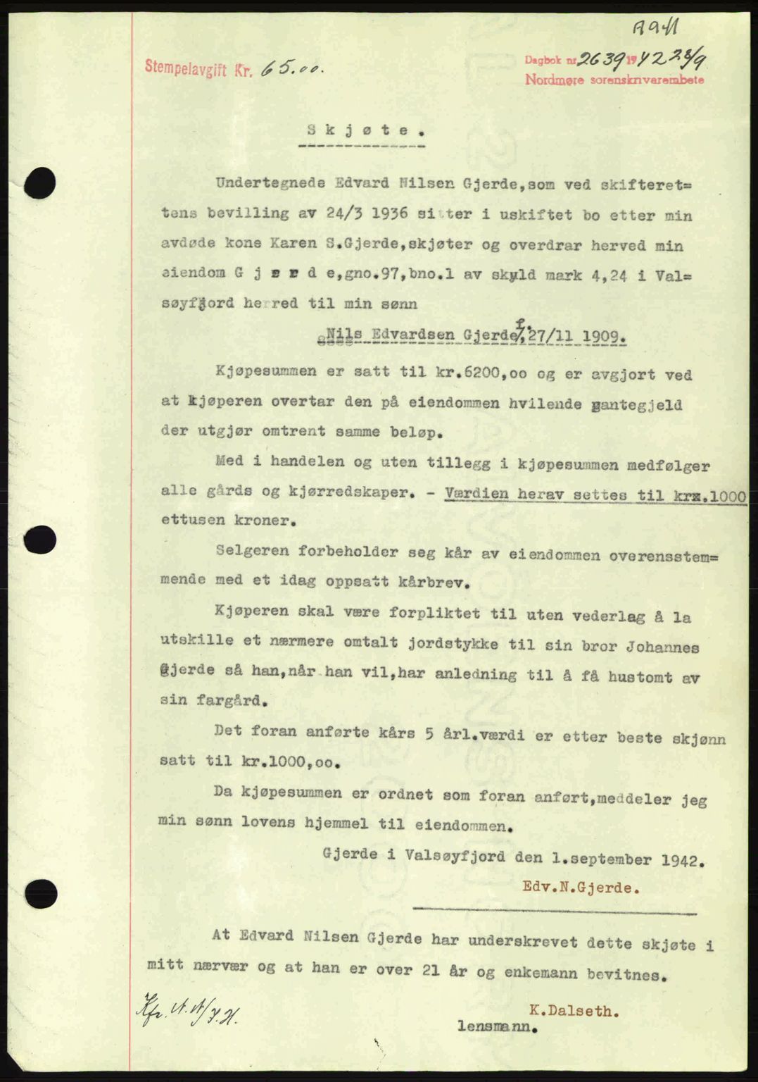 Nordmøre sorenskriveri, AV/SAT-A-4132/1/2/2Ca: Mortgage book no. A93, 1942-1942, Diary no: : 2639/1942