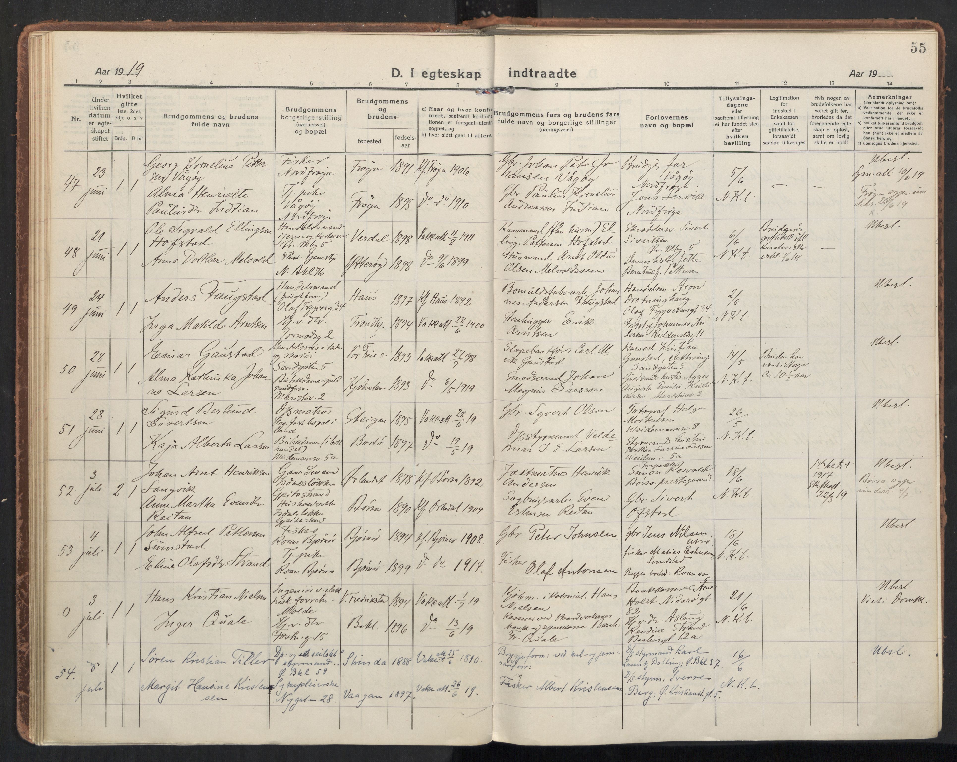 Ministerialprotokoller, klokkerbøker og fødselsregistre - Sør-Trøndelag, AV/SAT-A-1456/604/L0206: Parish register (official) no. 604A26, 1917-1931, p. 55