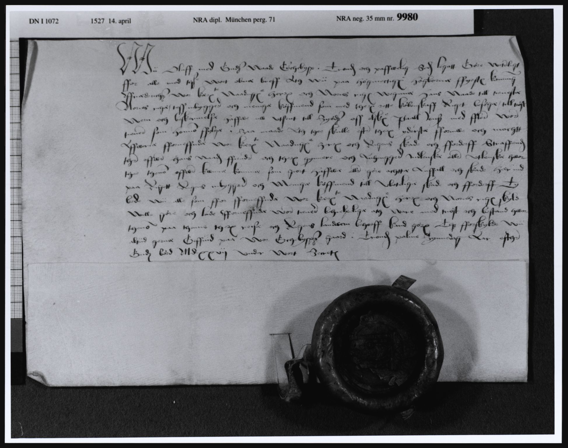 Riksarkivets diplomsamling, AV/RA-EA-5965/F13/F13a/L0008: Pergament nr. 71, 1527, p. 3