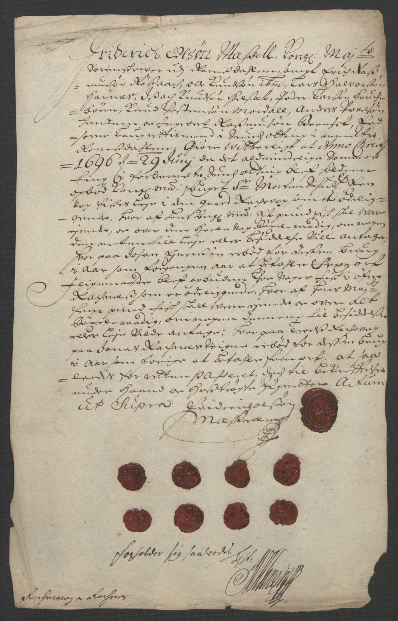 Rentekammeret inntil 1814, Reviderte regnskaper, Fogderegnskap, RA/EA-4092/R55/L3652: Fogderegnskap Romsdal, 1695-1696, p. 283
