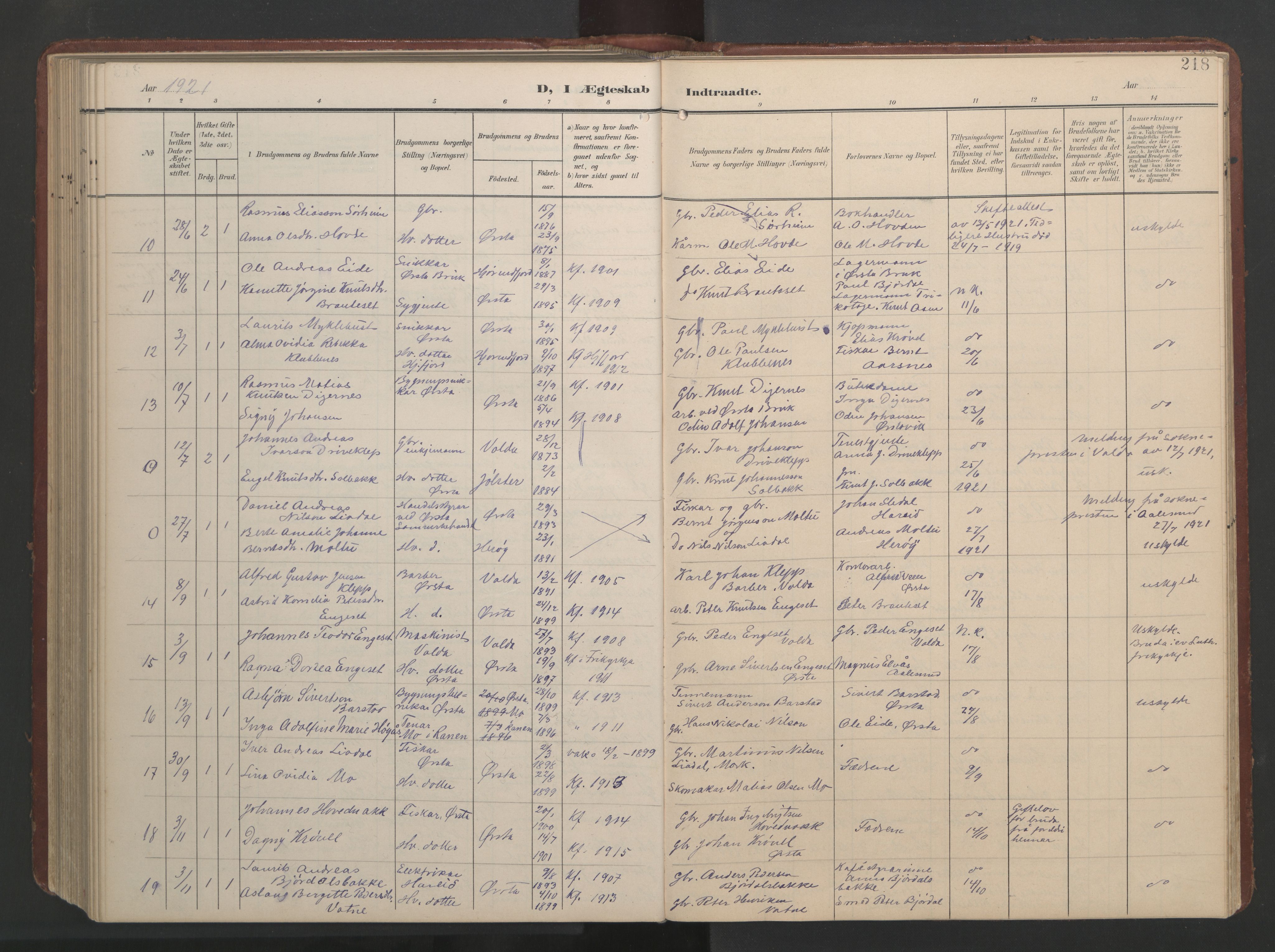 Ministerialprotokoller, klokkerbøker og fødselsregistre - Møre og Romsdal, SAT/A-1454/513/L0190: Parish register (copy) no. 513C04, 1904-1926, p. 218