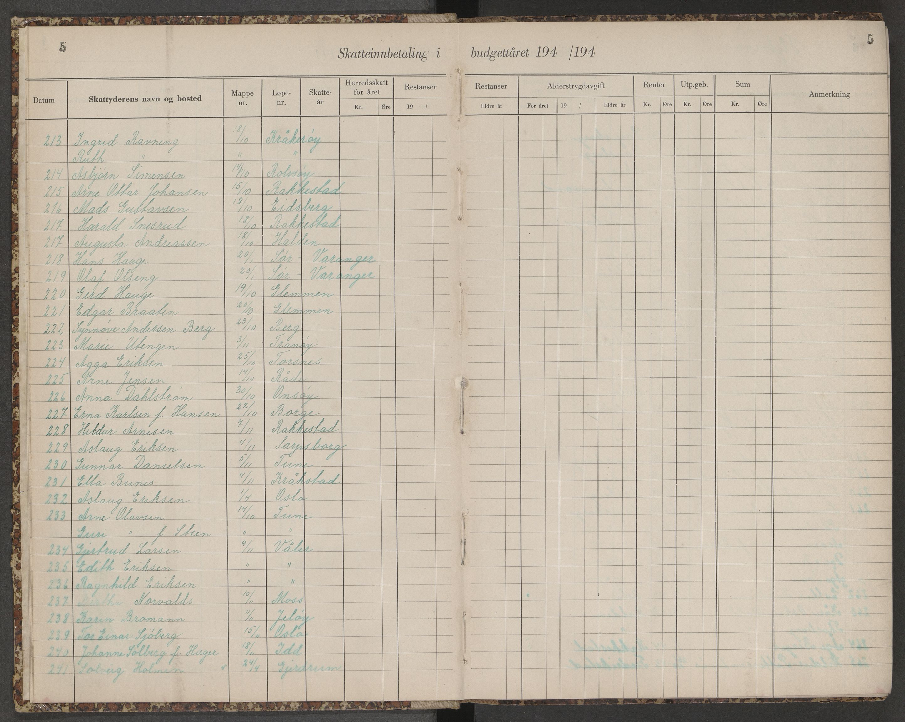 Skjeberg folkeregister, SAO/A-10495/K/Ka/L0003: Fortegnelse over inn- og utflyttede, 1943-1947, p. 5