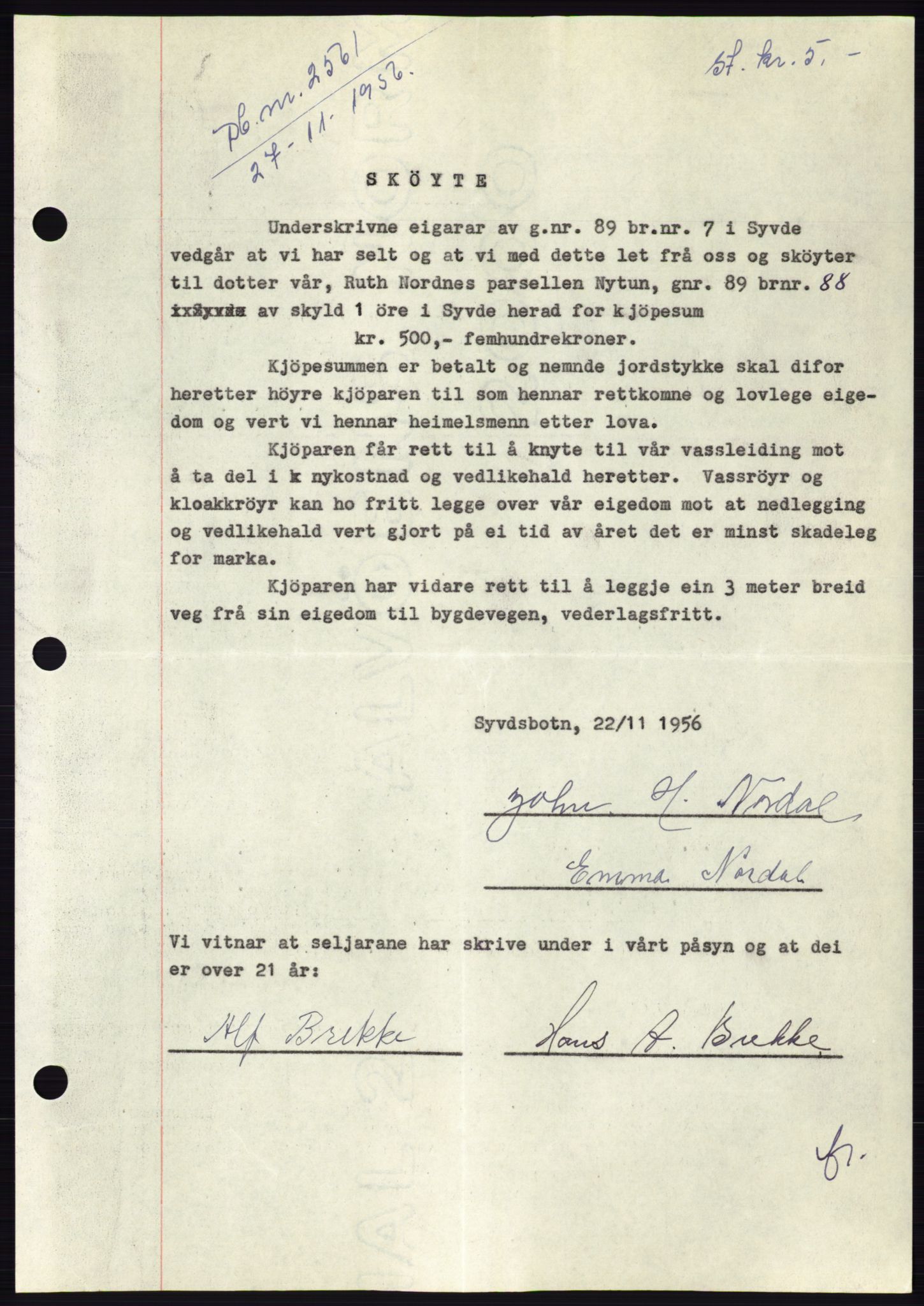 Søre Sunnmøre sorenskriveri, AV/SAT-A-4122/1/2/2C/L0105: Mortgage book no. 31A, 1956-1957, Diary no: : 2561/1956