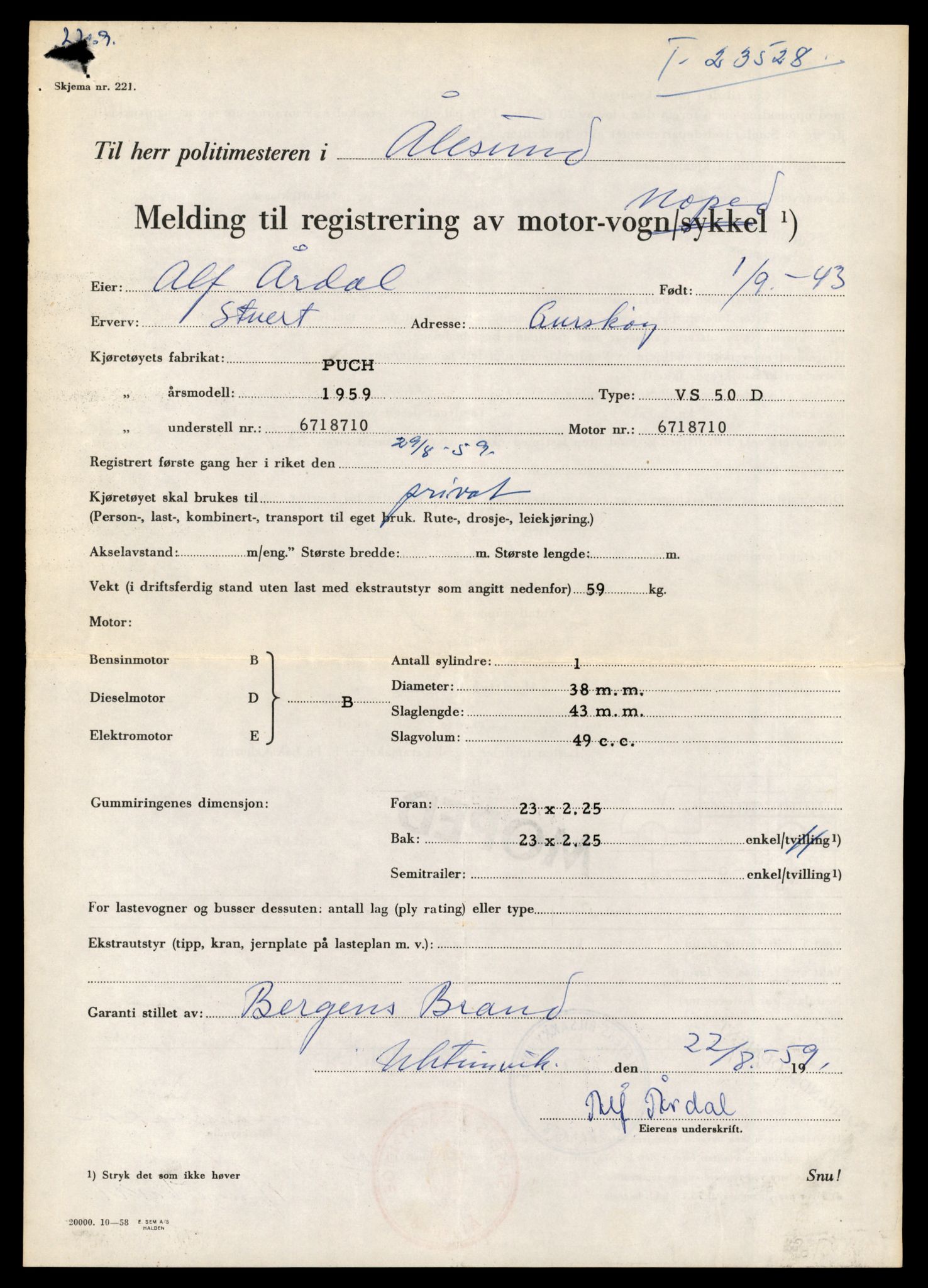 Møre og Romsdal vegkontor - Ålesund trafikkstasjon, SAT/A-4099/F/Fe/L0064: Registreringskort for kjøretøy T 23690 - T 24053, 1927-1998, p. 5