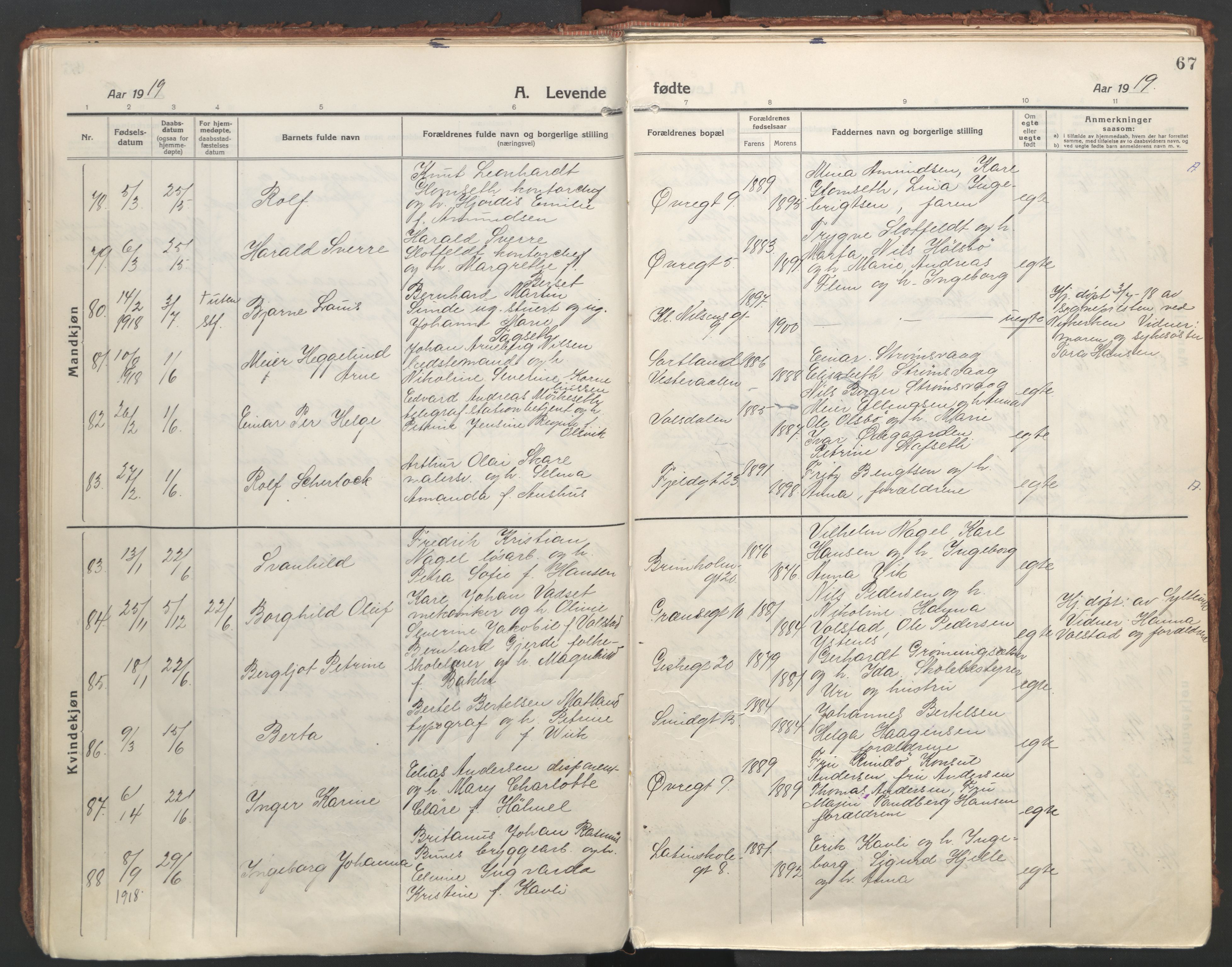 Ministerialprotokoller, klokkerbøker og fødselsregistre - Møre og Romsdal, SAT/A-1454/529/L0462: Parish register (official) no. 529A12, 1917-1924, p. 67