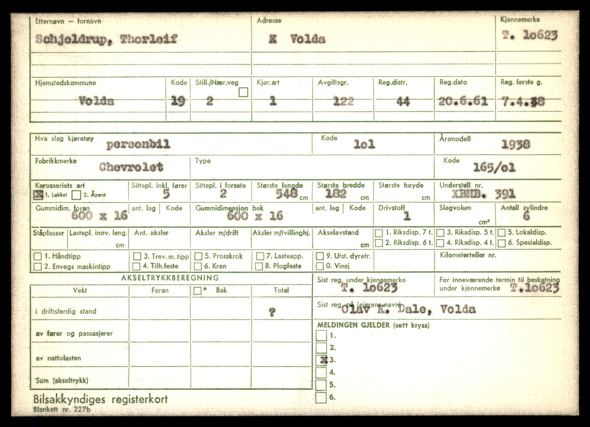 Møre og Romsdal vegkontor - Ålesund trafikkstasjon, AV/SAT-A-4099/F/Fe/L0022: Registreringskort for kjøretøy T 10584 - T 10694, 1927-1998, p. 1257