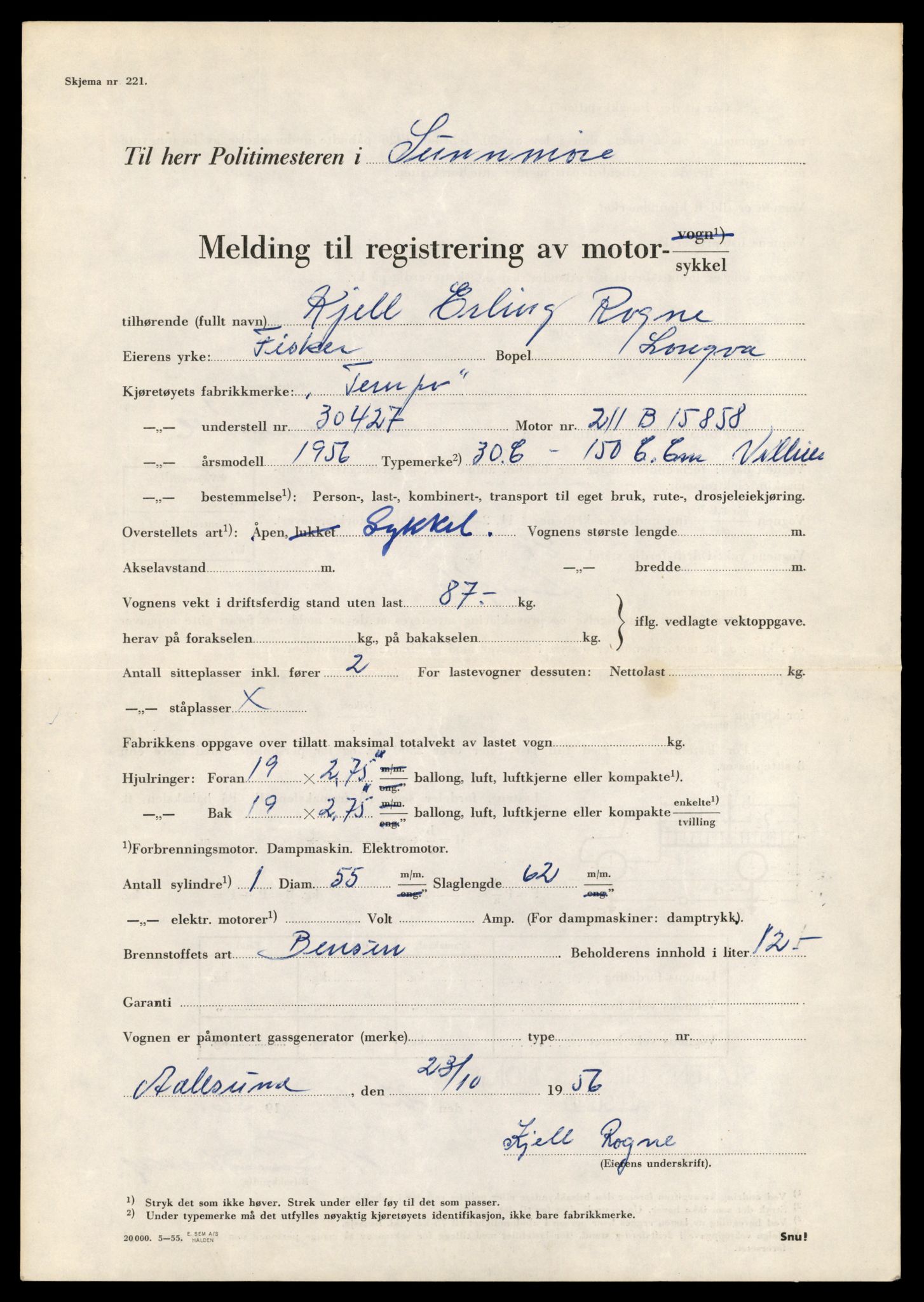 Møre og Romsdal vegkontor - Ålesund trafikkstasjon, AV/SAT-A-4099/F/Fe/L0040: Registreringskort for kjøretøy T 13531 - T 13709, 1927-1998, p. 803