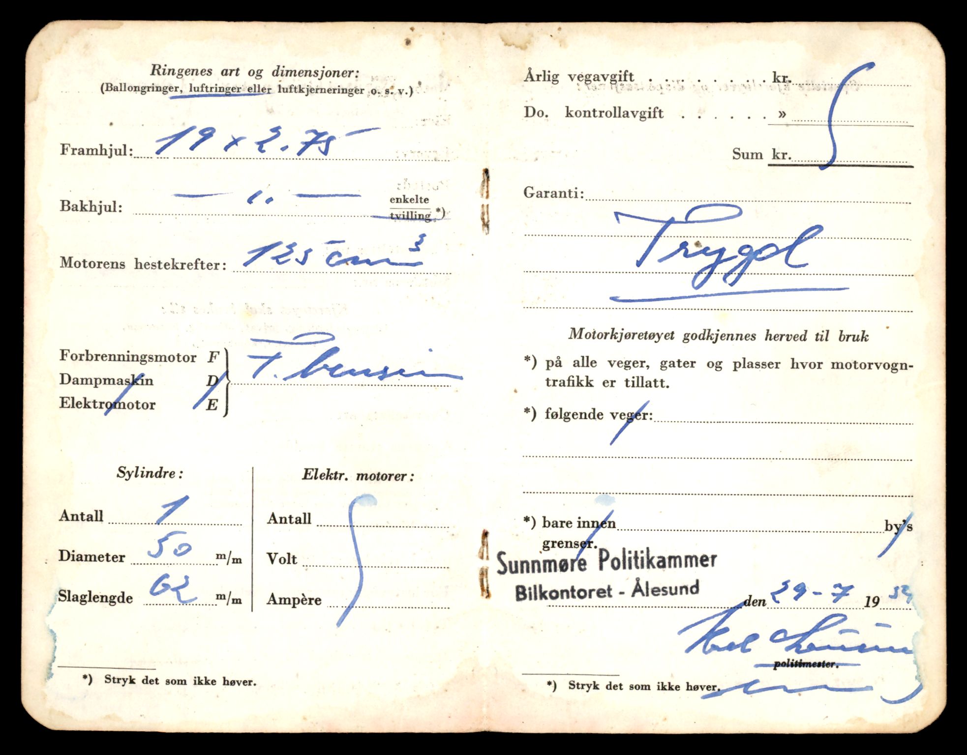 Møre og Romsdal vegkontor - Ålesund trafikkstasjon, AV/SAT-A-4099/F/Fe/L0038: Registreringskort for kjøretøy T 13180 - T 13360, 1927-1998, p. 438