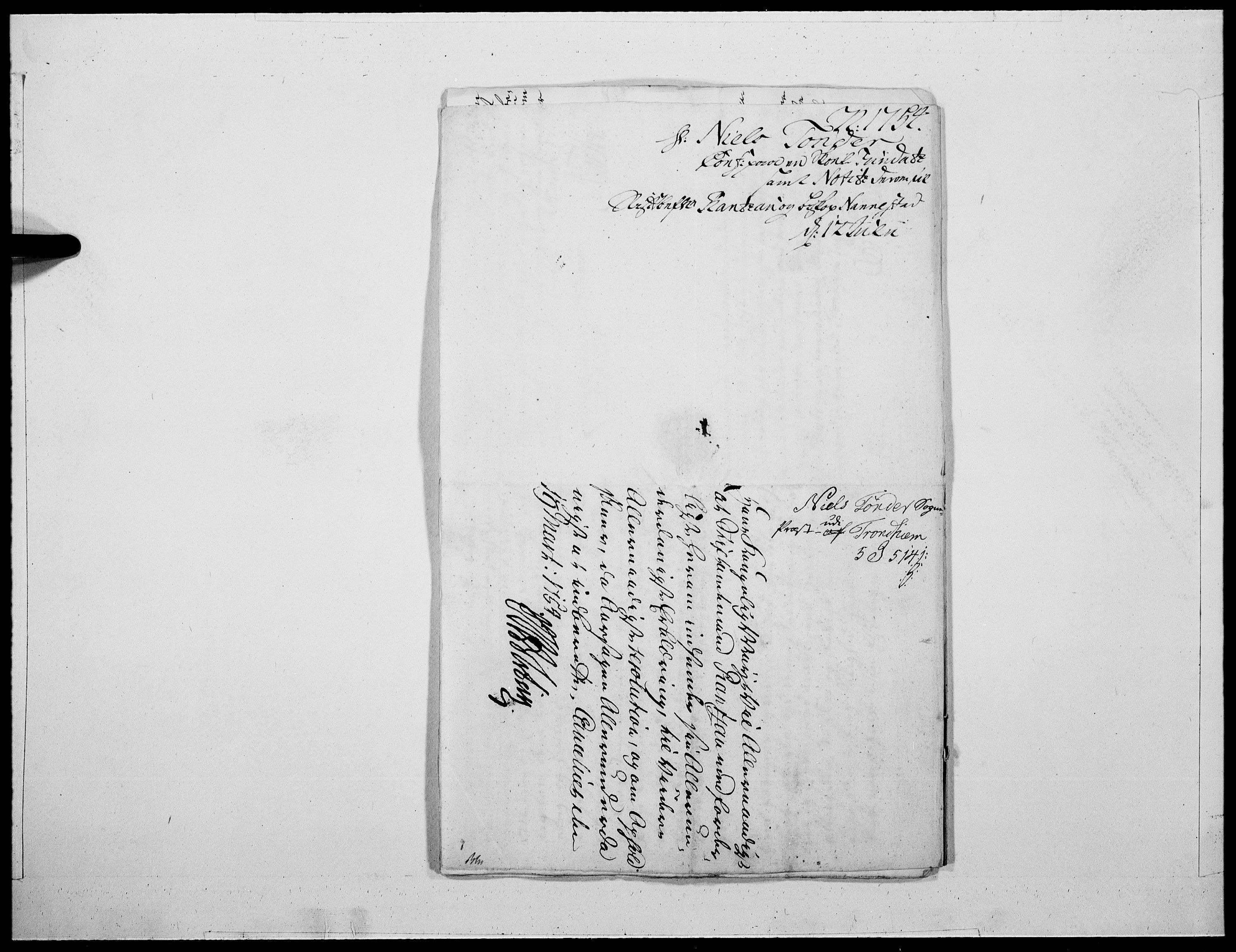 Danske Kanselli 1572-1799, AV/RA-EA-3023/F/Fc/Fcc/Fcca/L0167: Norske innlegg 1572-1799, 1754, p. 11