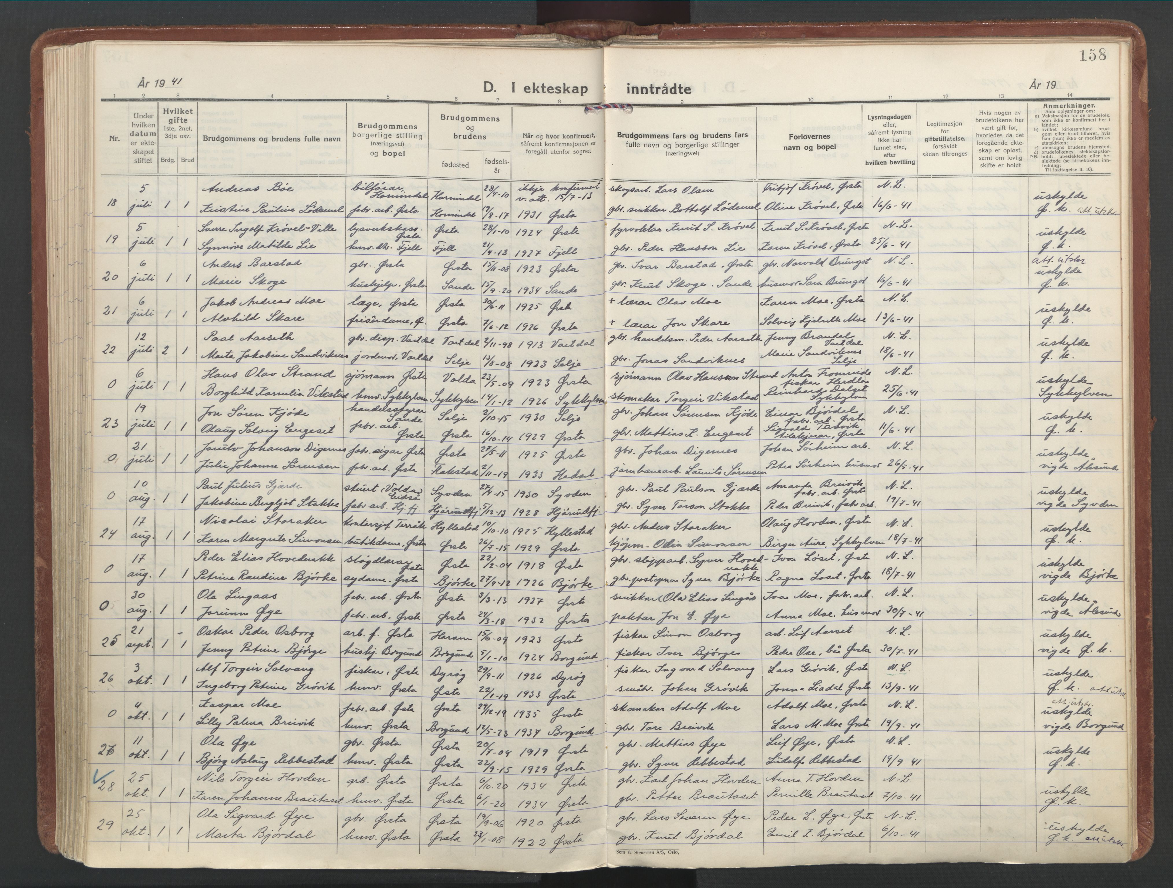 Ministerialprotokoller, klokkerbøker og fødselsregistre - Møre og Romsdal, AV/SAT-A-1454/513/L0181: Parish register (official) no. 513A08, 1930-1943, p. 158