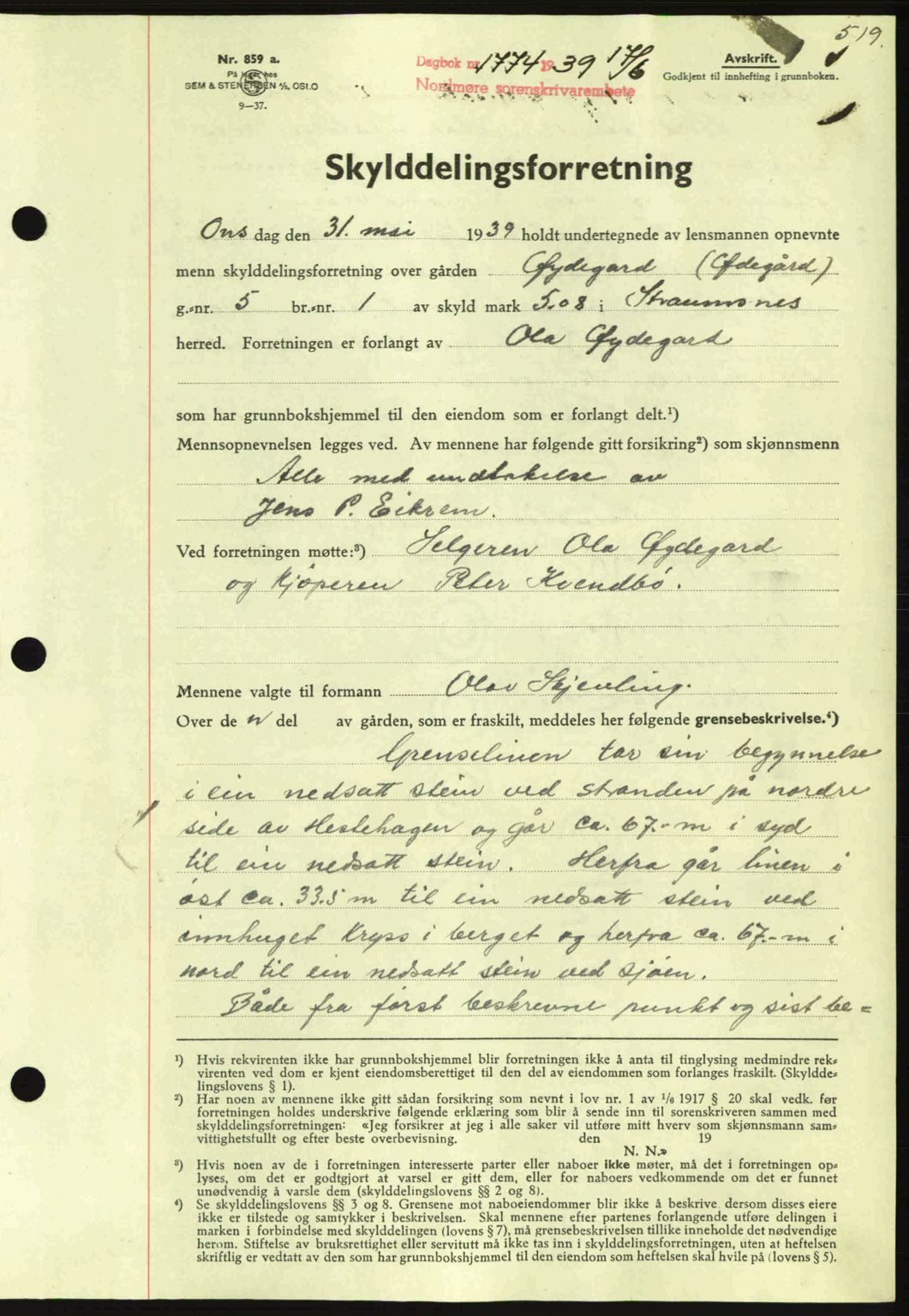 Nordmøre sorenskriveri, AV/SAT-A-4132/1/2/2Ca: Mortgage book no. A86, 1939-1939, Diary no: : 1774/1939