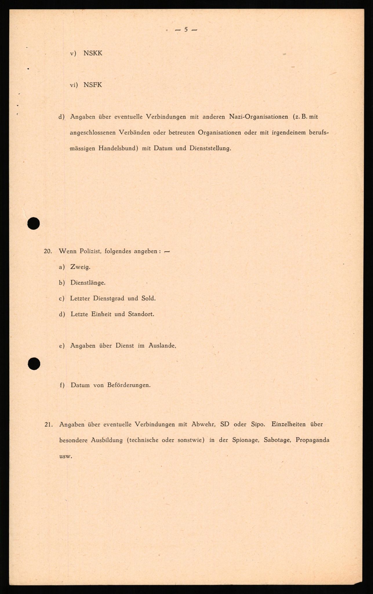 Forsvaret, Forsvarets overkommando II, AV/RA-RAFA-3915/D/Db/L0018: CI Questionaires. Tyske okkupasjonsstyrker i Norge. Tyskere., 1945-1946, p. 131