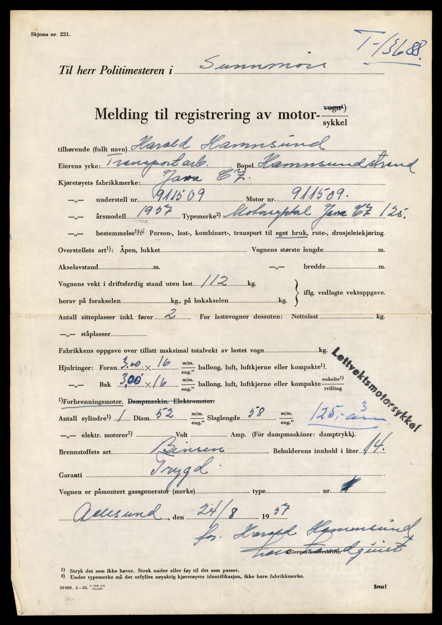 Møre og Romsdal vegkontor - Ålesund trafikkstasjon, AV/SAT-A-4099/F/Fe/L0040: Registreringskort for kjøretøy T 13531 - T 13709, 1927-1998, p. 2707