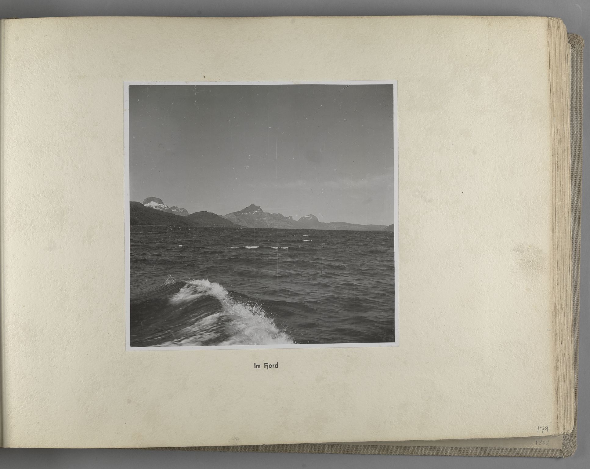 Tyske arkiver, Reichskommissariat, Bildarchiv, AV/RA-RAFA-3309/U/L0071: Fotoalbum: Mit dem Reichskommissar nach Nordnorwegen und Finnland 10. bis 27. Juli 1942, 1942, p. 73