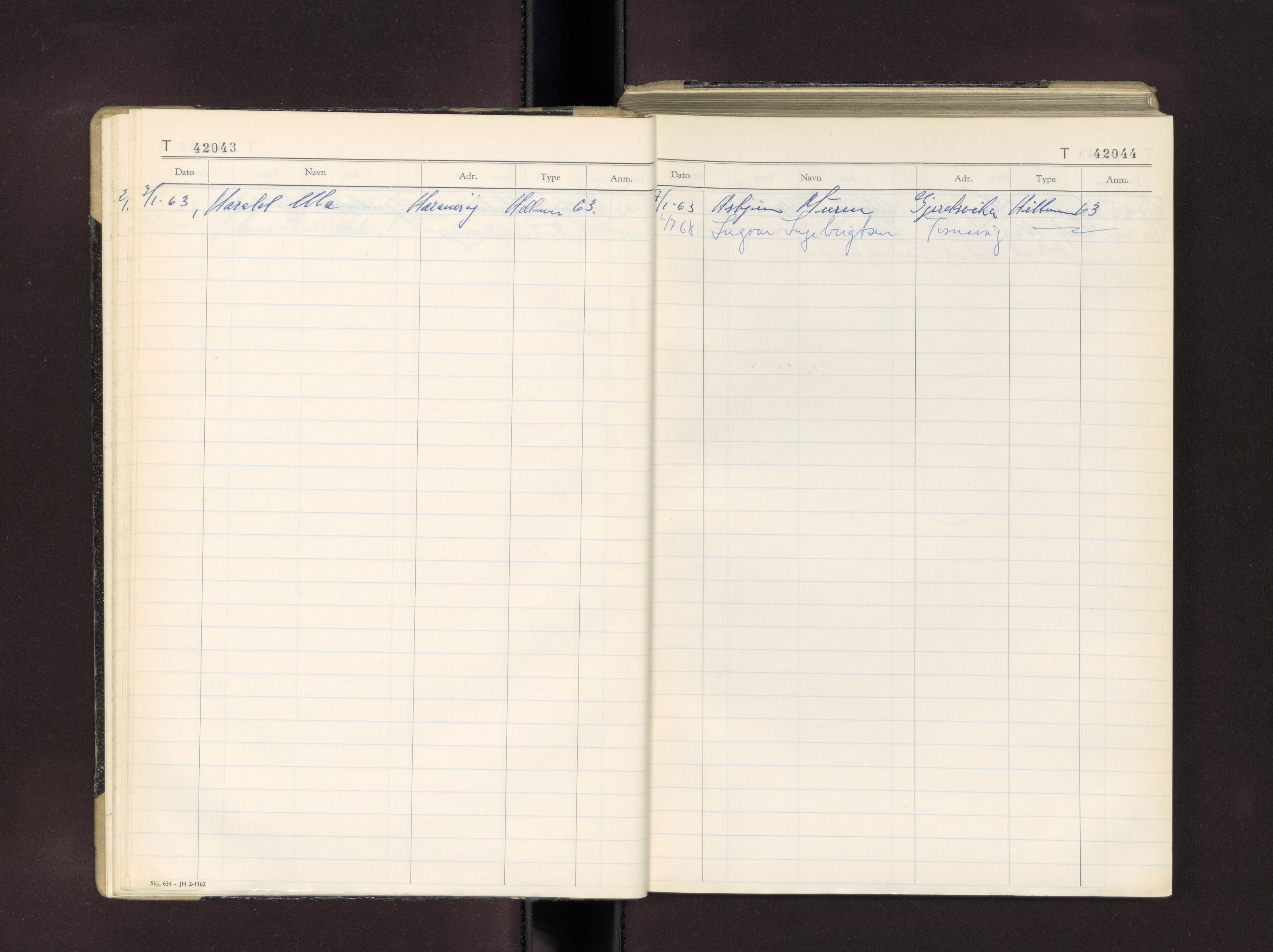 Møre og Romsdal vegkontor - Ålesund trafikkstasjon, AV/SAT-A-4099/F/Fc/L0037: Bilregister; T 42000 - T 42499, 1960-1970