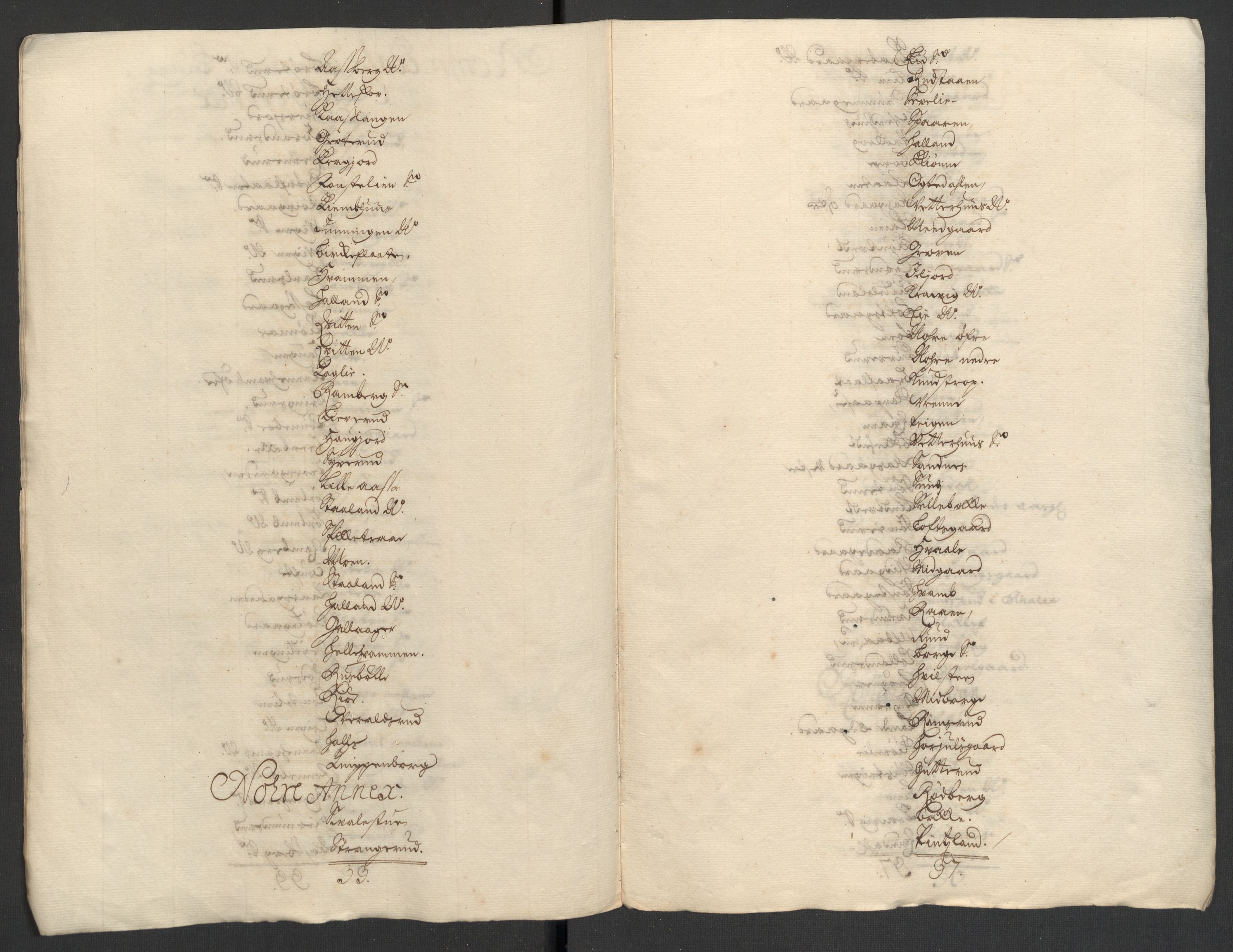 Rentekammeret inntil 1814, Reviderte regnskaper, Fogderegnskap, RA/EA-4092/R24/L1578: Fogderegnskap Numedal og Sandsvær, 1698-1700, p. 12