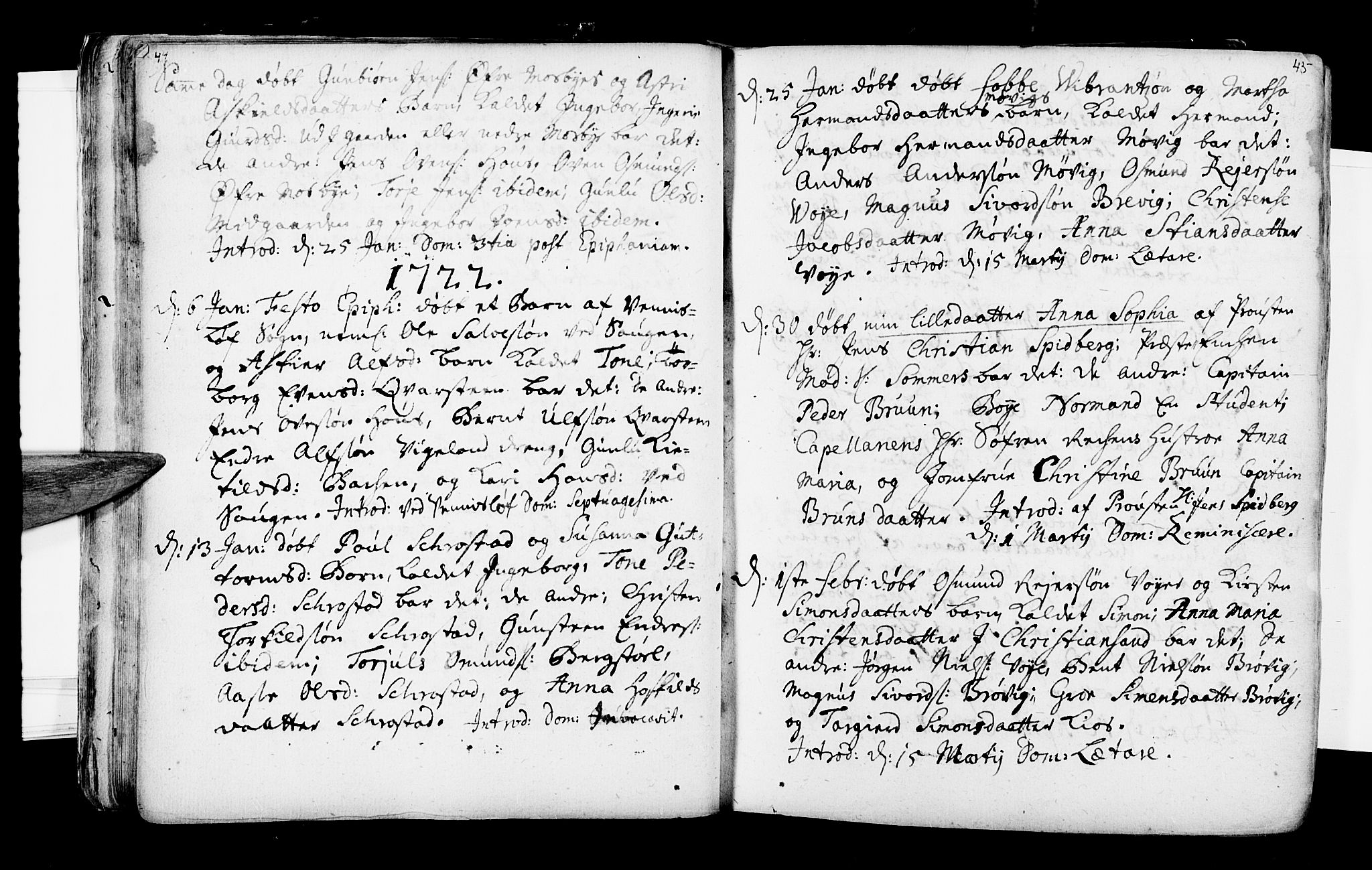 Oddernes sokneprestkontor, SAK/1111-0033/F/Fa/Faa/L0002: Parish register (official) no. A 2, 1719-1764, p. 44-45