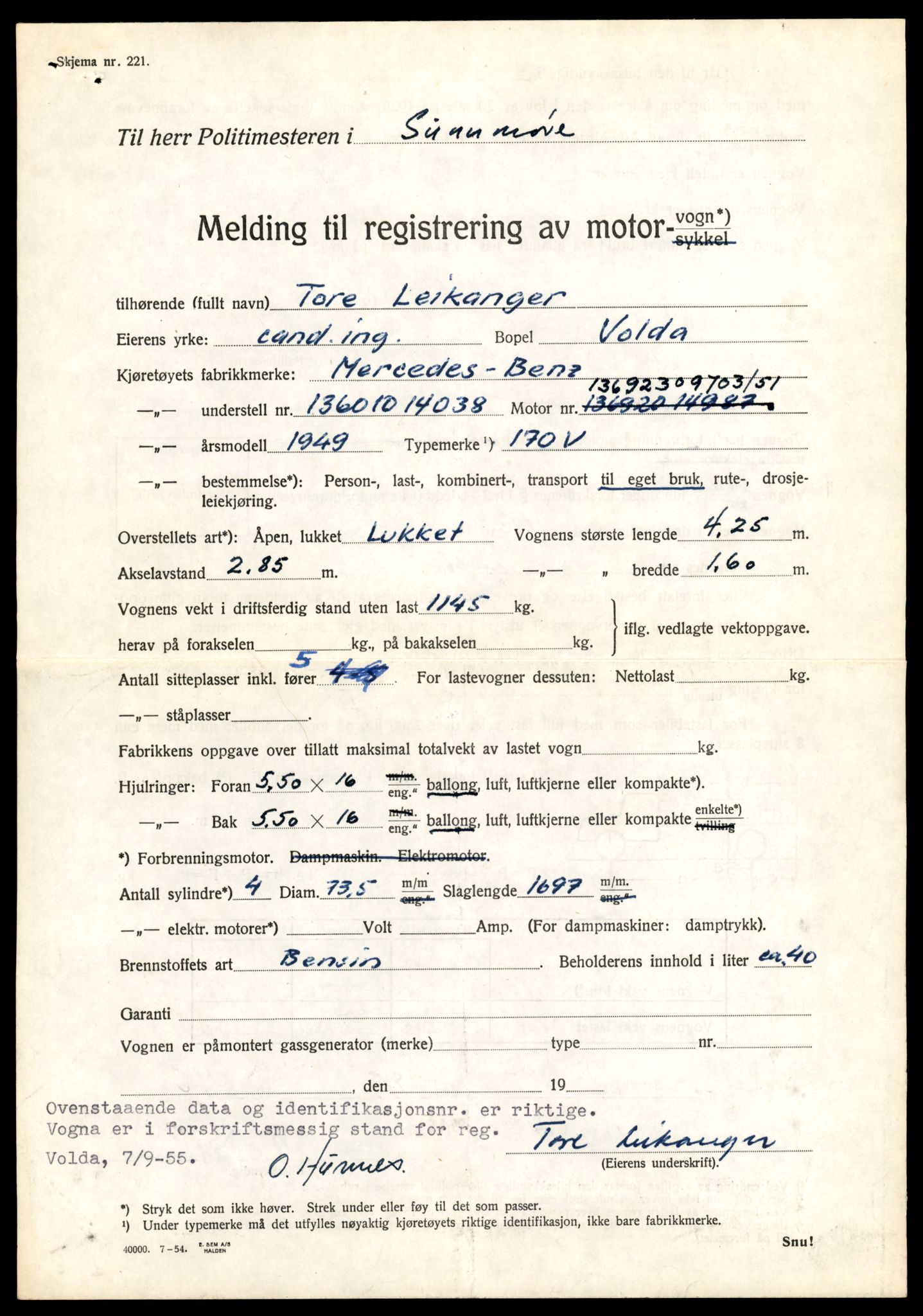 Møre og Romsdal vegkontor - Ålesund trafikkstasjon, AV/SAT-A-4099/F/Fe/L0049: Registreringskort for kjøretøy T 14864 - T 18613, 1927-1998, p. 1051