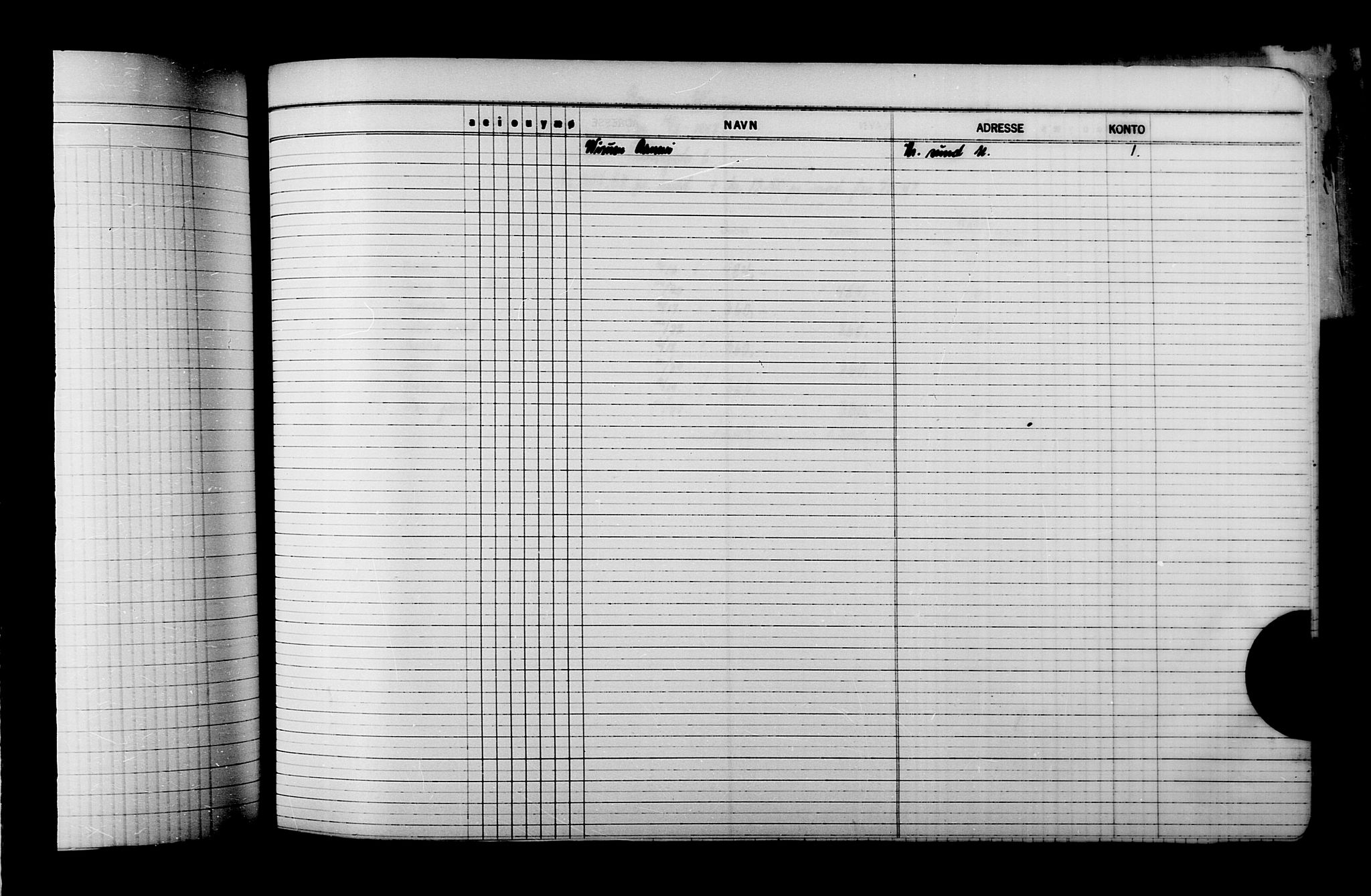 Krigsskadetrygdene for bygninger og løsøre, RA/S-1548/V/L0045: Kristiansund. Skadeprotokoll. Reskontro. negativ, 1940-1945