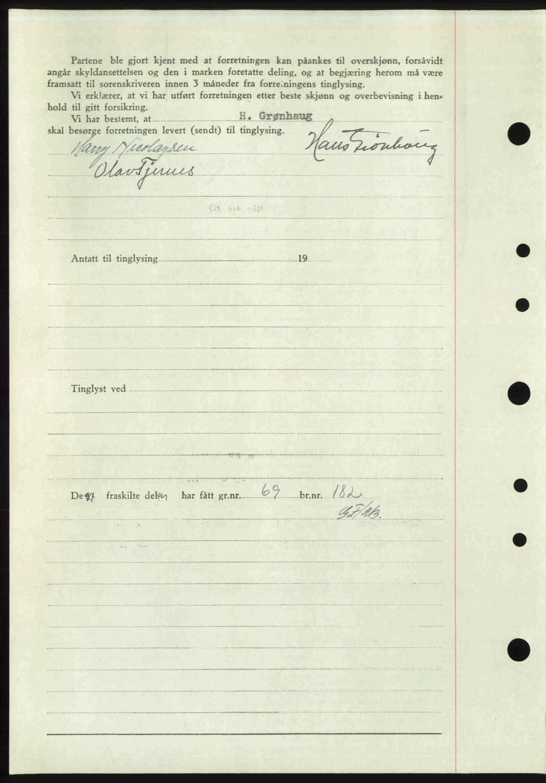 Idd og Marker sorenskriveri, AV/SAO-A-10283/G/Gb/Gbb/L0008: Mortgage book no. A8, 1946-1946, Diary no: : 975/1946