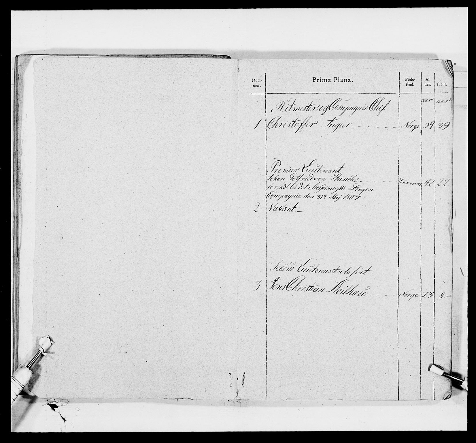 Generalitets- og kommissariatskollegiet, Det kongelige norske kommissariatskollegium, AV/RA-EA-5420/E/Eh/L0008: Akershusiske dragonregiment, 1807-1813, p. 355