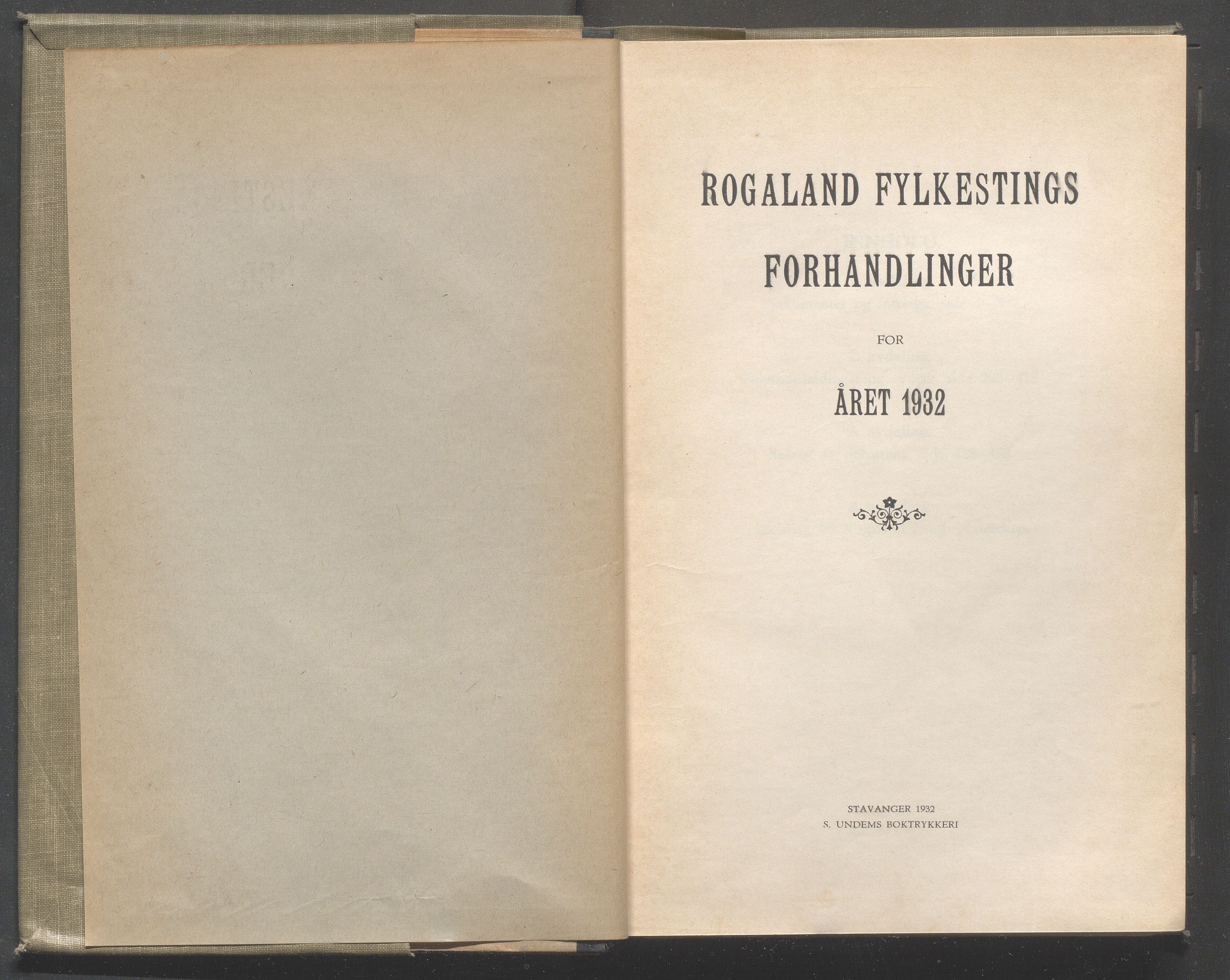 Rogaland fylkeskommune - Fylkesrådmannen , IKAR/A-900/A/Aa/Aaa/L0051: Møtebok , 1932