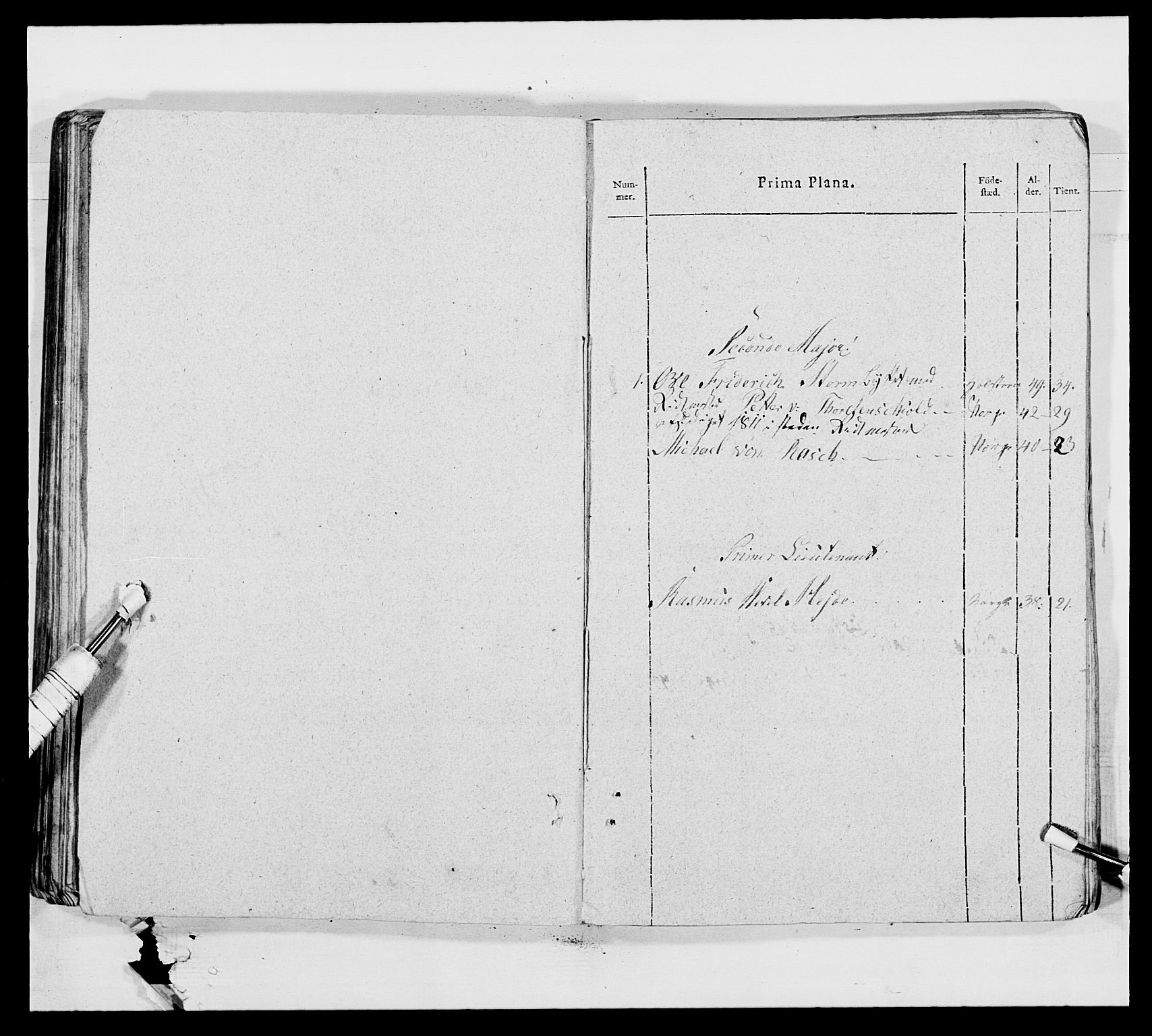 Generalitets- og kommissariatskollegiet, Det kongelige norske kommissariatskollegium, AV/RA-EA-5420/E/Eh/L0012: Smålenske dragonregiment, 1810, p. 189