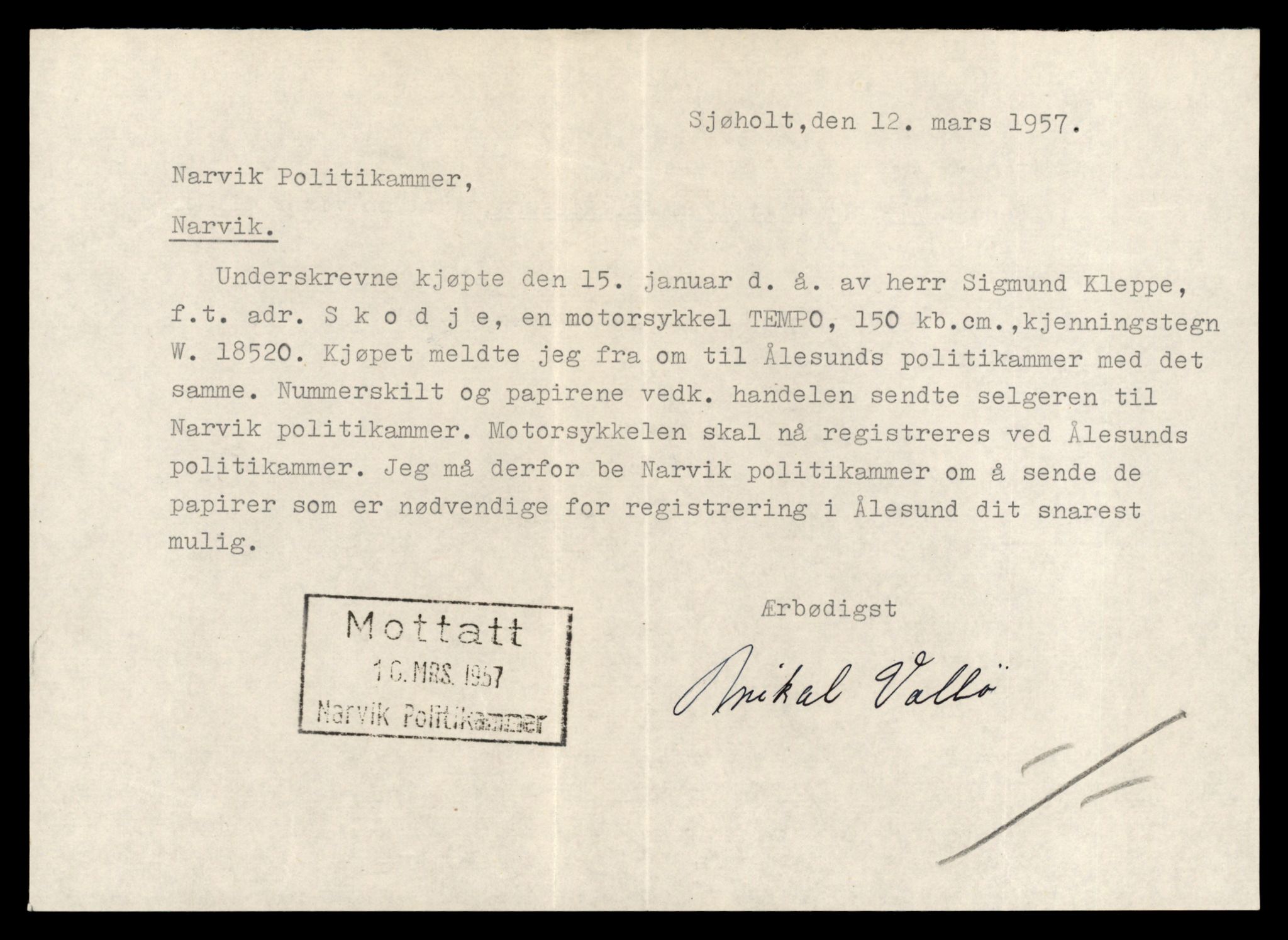 Møre og Romsdal vegkontor - Ålesund trafikkstasjon, AV/SAT-A-4099/F/Fe/L0037: Registreringskort for kjøretøy T 13031 - T 13179, 1927-1998, p. 447