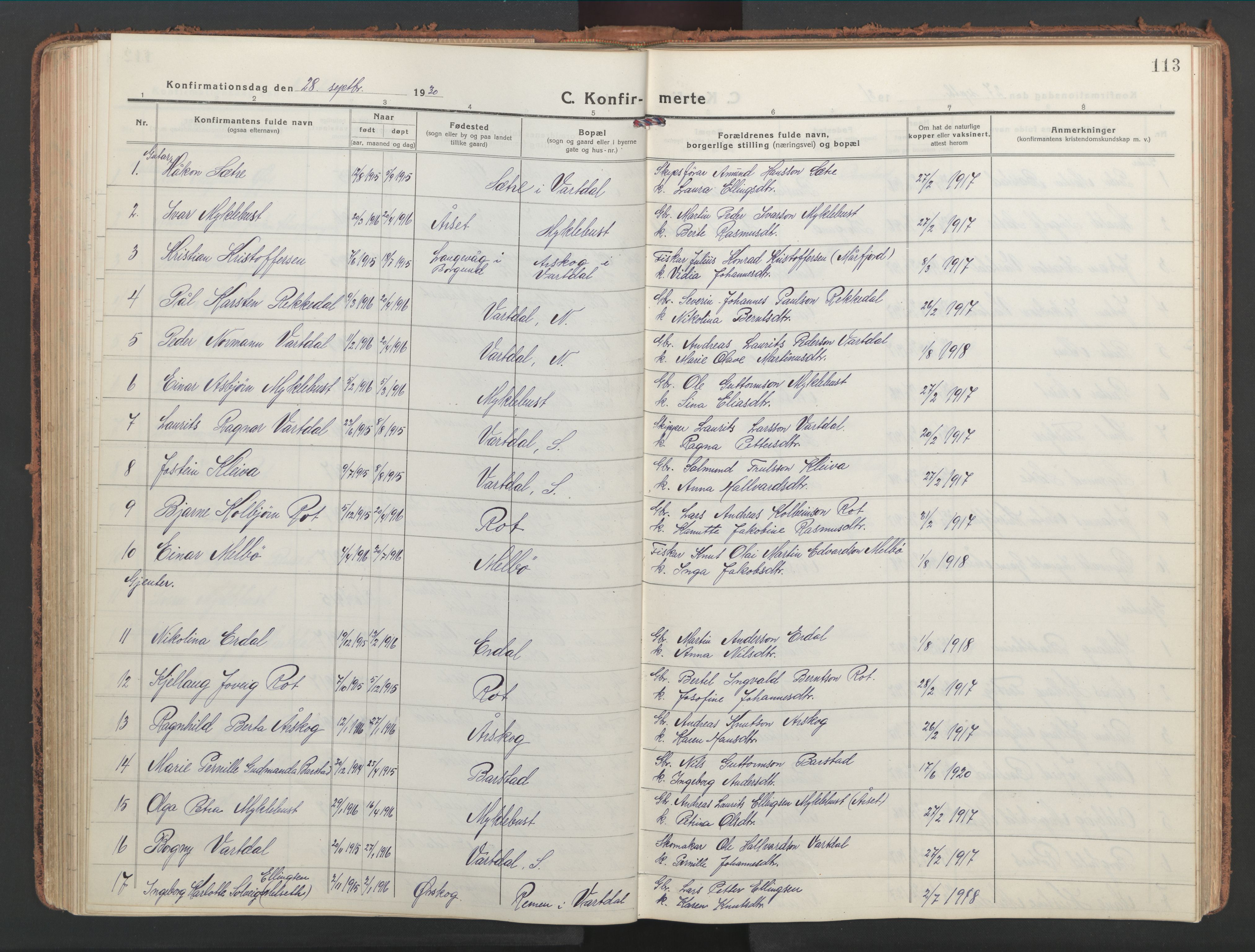 Ministerialprotokoller, klokkerbøker og fødselsregistre - Møre og Romsdal, SAT/A-1454/514/L0202: Parish register (copy) no. 514C02, 1916-1944, p. 113