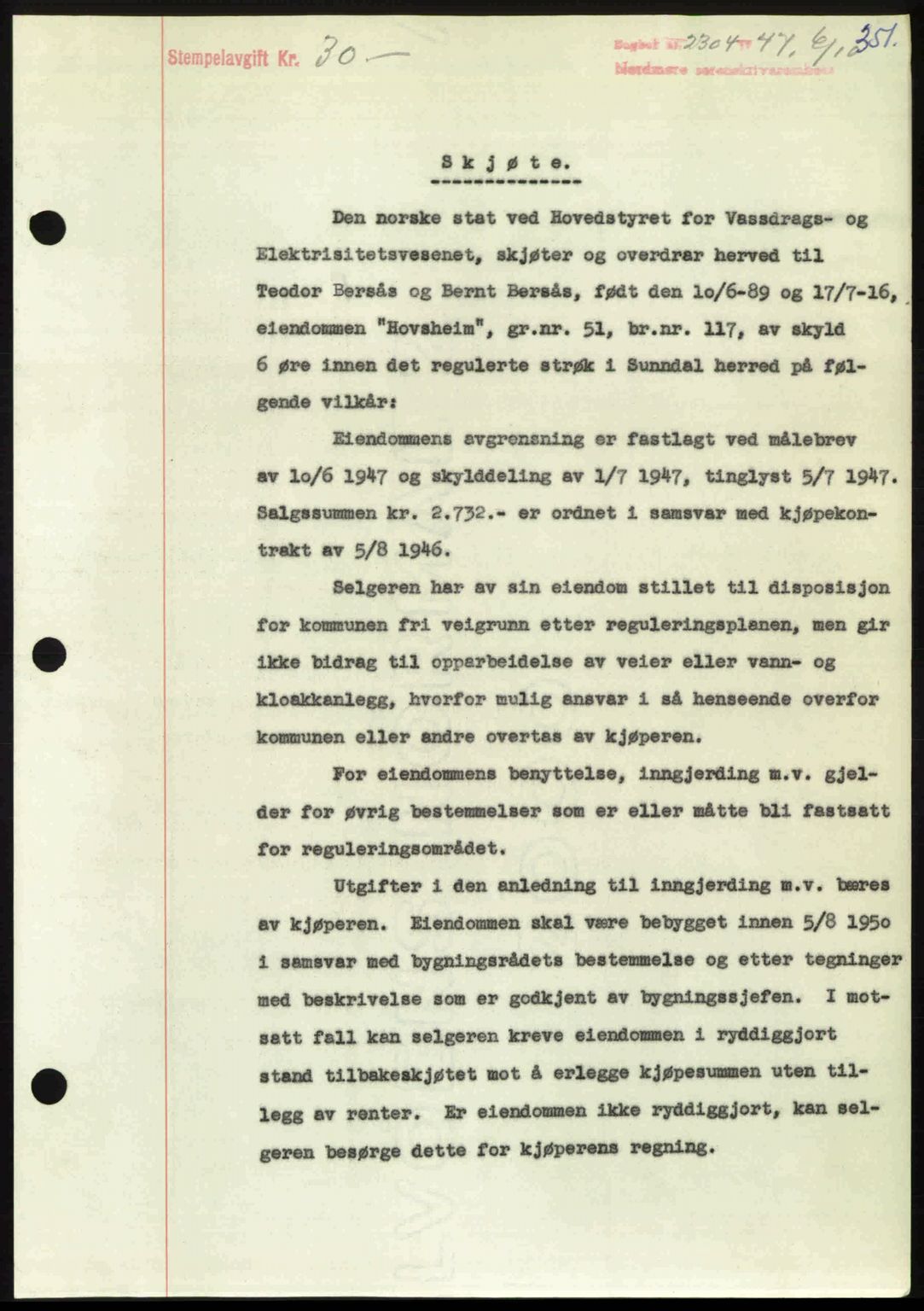 Nordmøre sorenskriveri, AV/SAT-A-4132/1/2/2Ca: Mortgage book no. A106, 1947-1947, Diary no: : 2304/1947