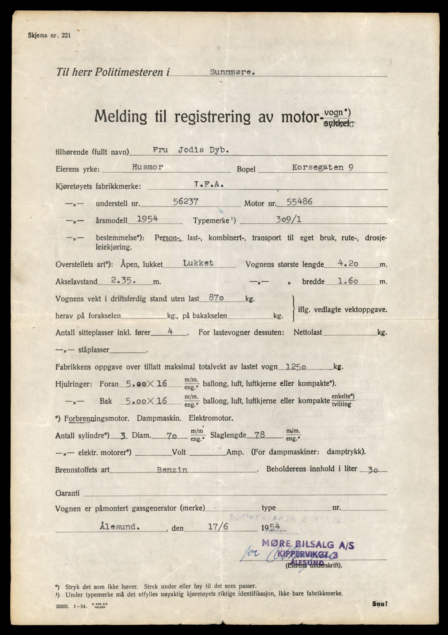 Møre og Romsdal vegkontor - Ålesund trafikkstasjon, AV/SAT-A-4099/F/Fe/L0046: Registreringskort for kjøretøy T 14445 - T 14579, 1927-1998