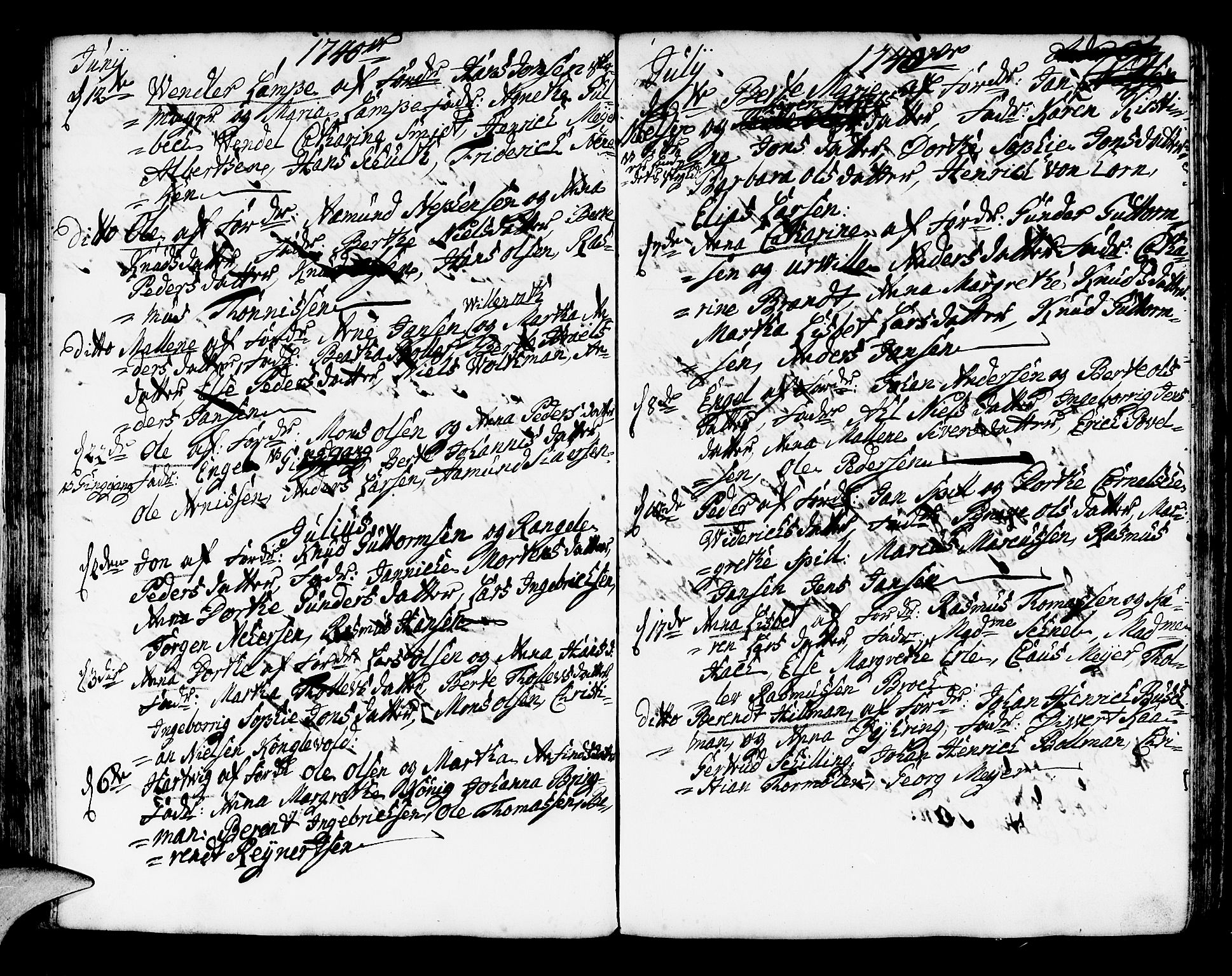 Korskirken sokneprestembete, AV/SAB-A-76101/H/Haa/L0004: Parish register (official) no. A 4, 1720-1750, p. 214