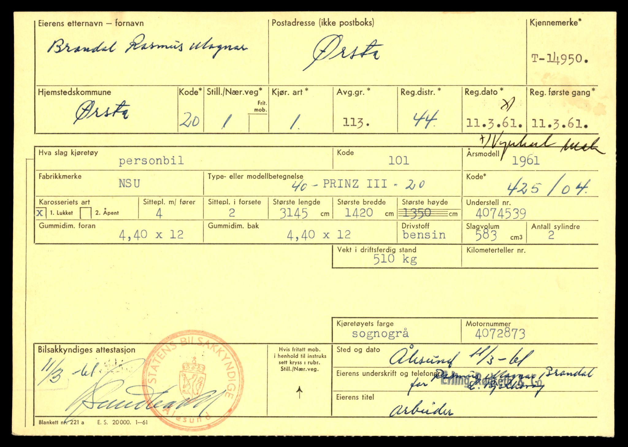 Møre og Romsdal vegkontor - Ålesund trafikkstasjon, AV/SAT-A-4099/F/Fe/L0049: Registreringskort for kjøretøy T 14864 - T 18613, 1927-1998, p. 1985