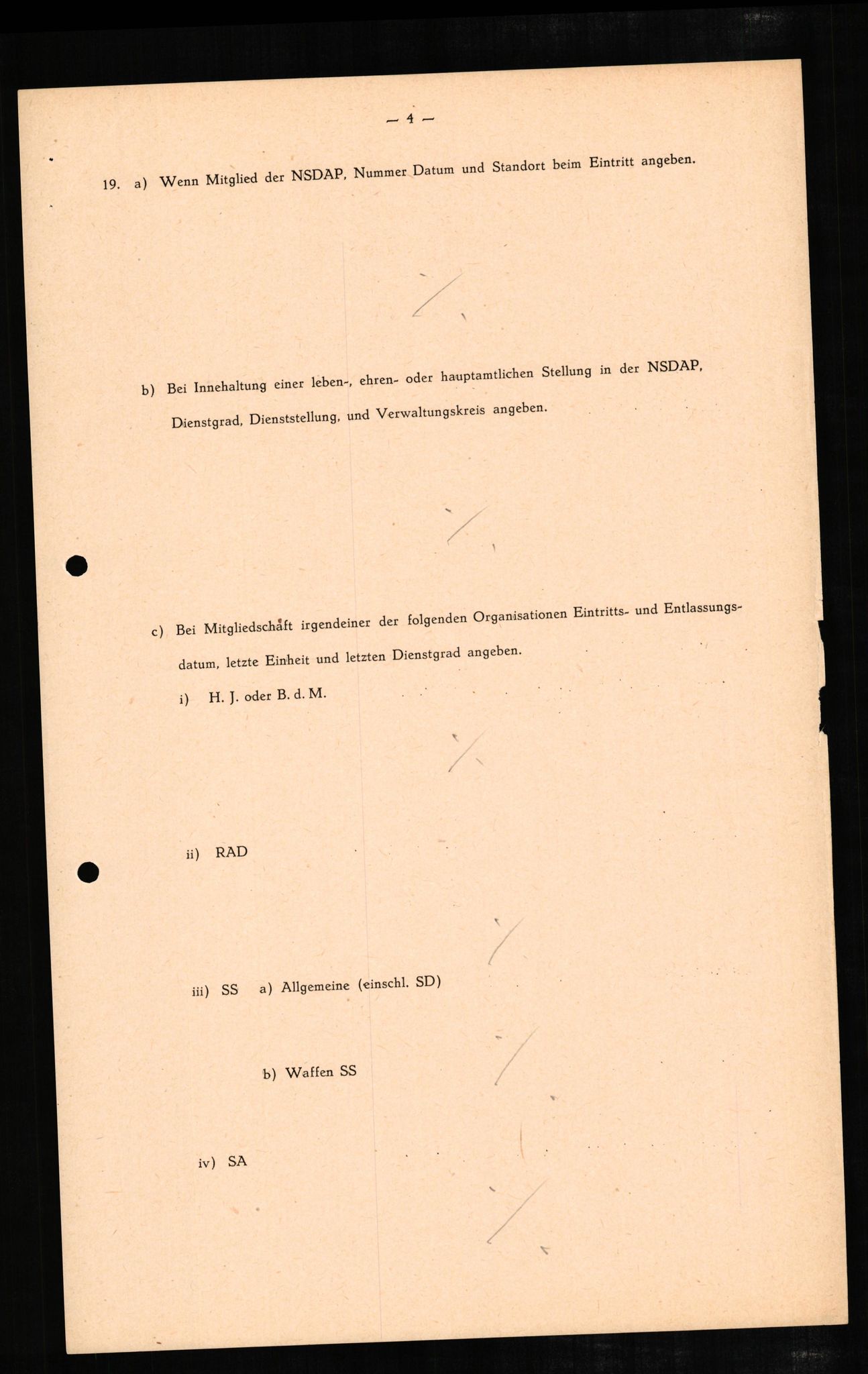 Forsvaret, Forsvarets overkommando II, RA/RAFA-3915/D/Db/L0007: CI Questionaires. Tyske okkupasjonsstyrker i Norge. Tyskere., 1945-1946, p. 15