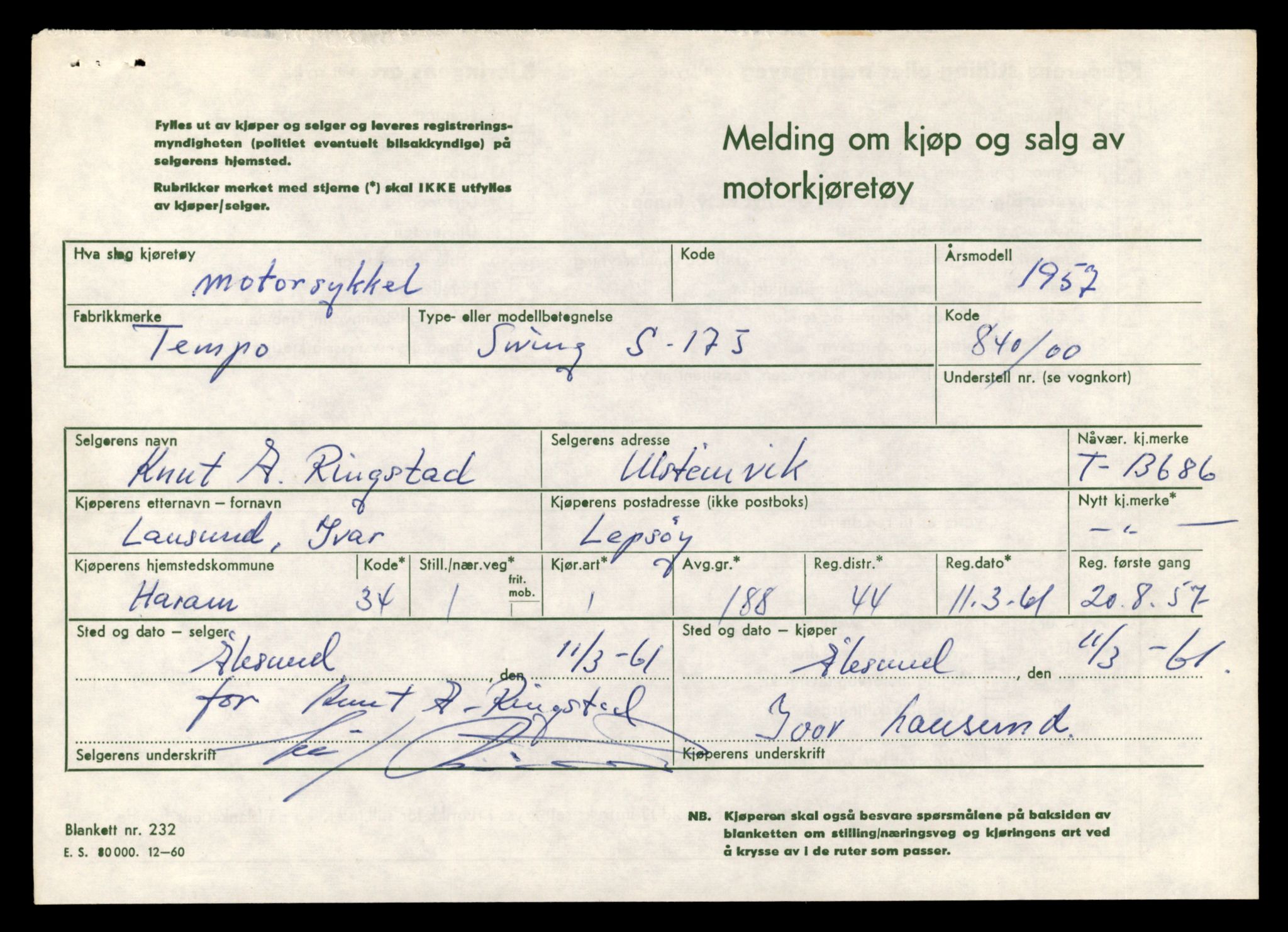 Møre og Romsdal vegkontor - Ålesund trafikkstasjon, AV/SAT-A-4099/F/Fe/L0040: Registreringskort for kjøretøy T 13531 - T 13709, 1927-1998, p. 2681